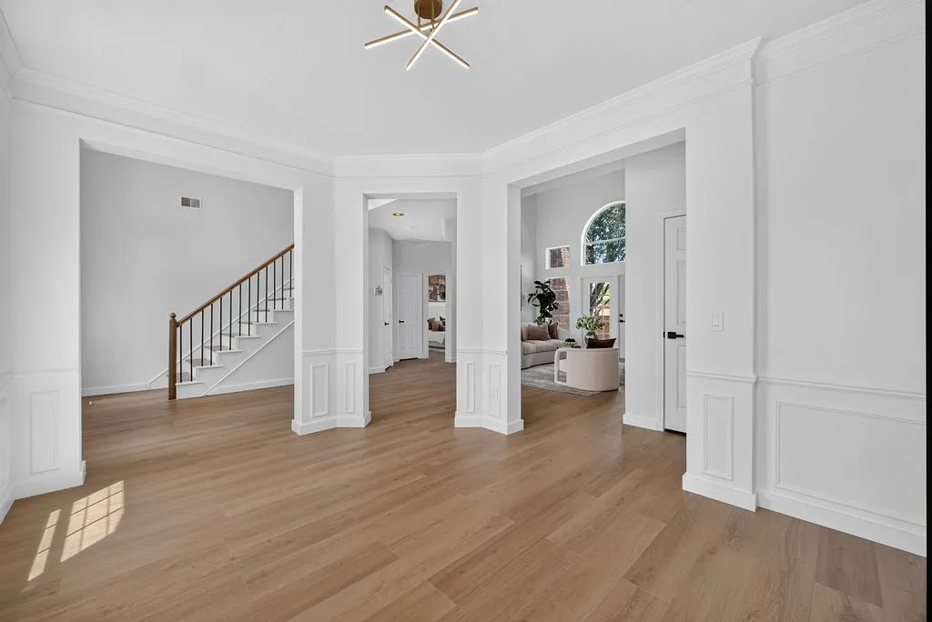 Single Family Residence For Sale in Collin County , 10104 Preston Vineyard Drive, Frisco, Texas 75035, 4 Bedroom, 3 Bathroom, 2 Garage spaces, 2,427 Sqft, built in 1991, mls#21352940, Real Estate Agent in Frisco, Homes For Sale in Collin county, Homes For Sale in Frisco, Realtor in Frisco Texas, Real Estate Brokerage Independent Realty Texas, Luminita Cordes Realtor