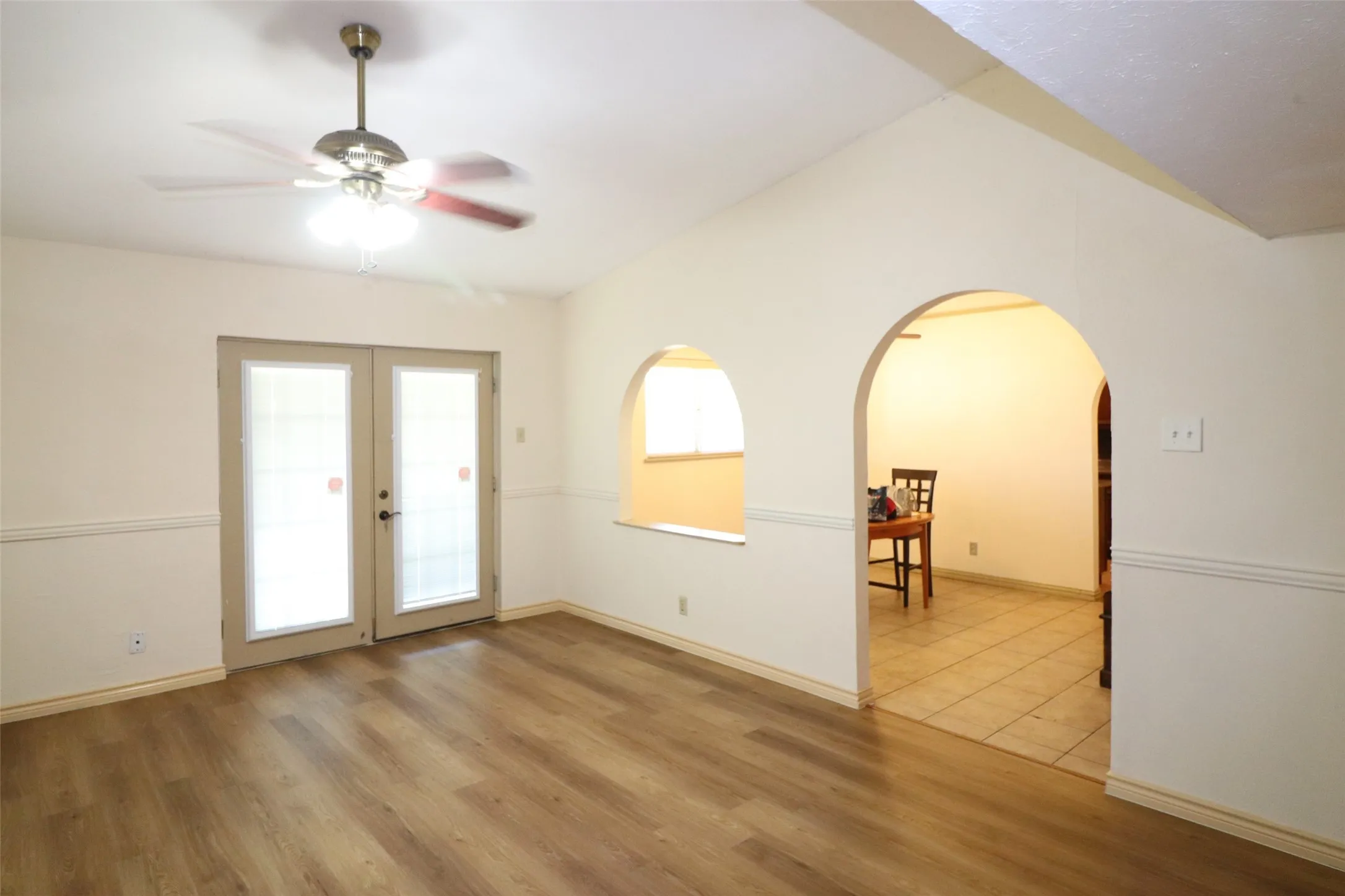 Single Family Residence For Rent in Denton County , 2002 Victoria Road, Carrollton, Texas 75007, 3 Bedroom, 2 Bathroom, 2 Garage spaces, 1,503 Sqft, built in 1974, mls#21356387, Real Estate Agent in Carrollton, Homes For Rent in Denton county, Homes For Rent in Carrollton, Realtor in Carrollton Texas, Real Estate Brokerage Independent Realty Texas, Luminita Cordes Realtor