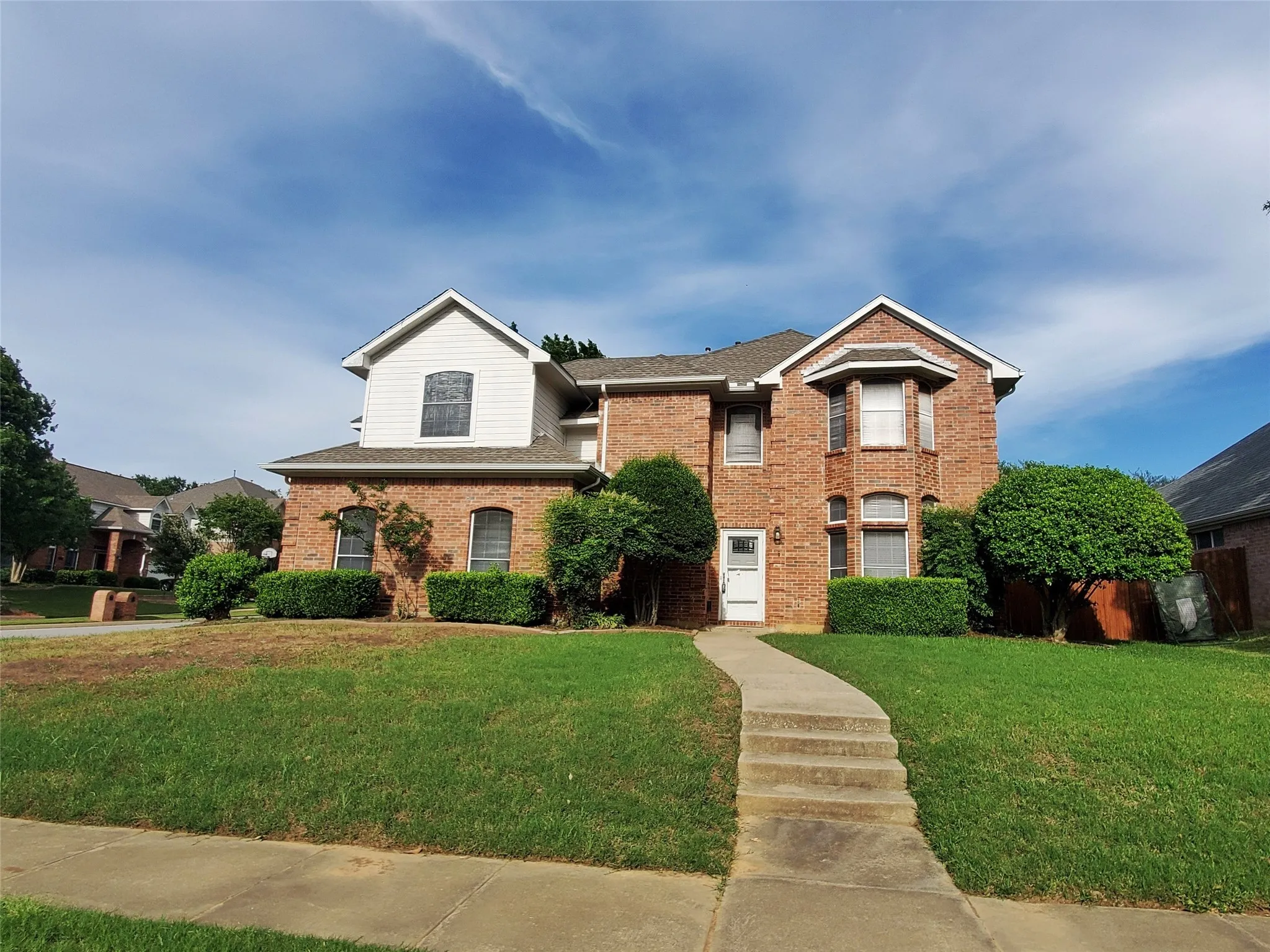 Single Family Residence For Rent in Tarrant County , 1040 Woodbriar Drive, Grapevine, Texas 76051, 4 Bedroom, 3 Bathroom, 2 Garage spaces, 2,689 Sqft, built in 1992, Price $3,800, mls#21356390, Real Estate Agent in Grapevine, Homes For Rent in Tarrant county, Homes For Rent in Grapevine, Realtor in Grapevine Texas, Real Estate Brokerage Independent Realty Texas, Luminita Cordes Realtor
