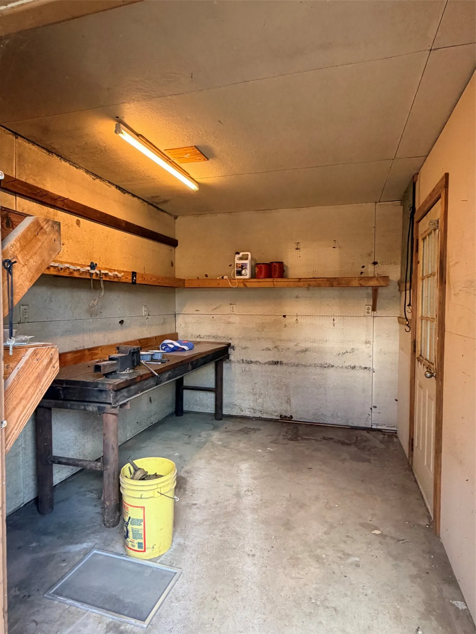 Single Family Residence For Sale in Comanche County , 105 W Elm Street, Gustine, Texas 76455, 2 Bedroom, 2 Bathroom, 1 Garage spaces, 1,324 Sqft, built in 1980, mls#21356371, Real Estate Agent in Gustine, Homes For Sale in Comanche county, Homes For Sale in Gustine, Realtor in Gustine Texas, Real Estate Brokerage Independent Realty Texas, Luminita Cordes Realtor
