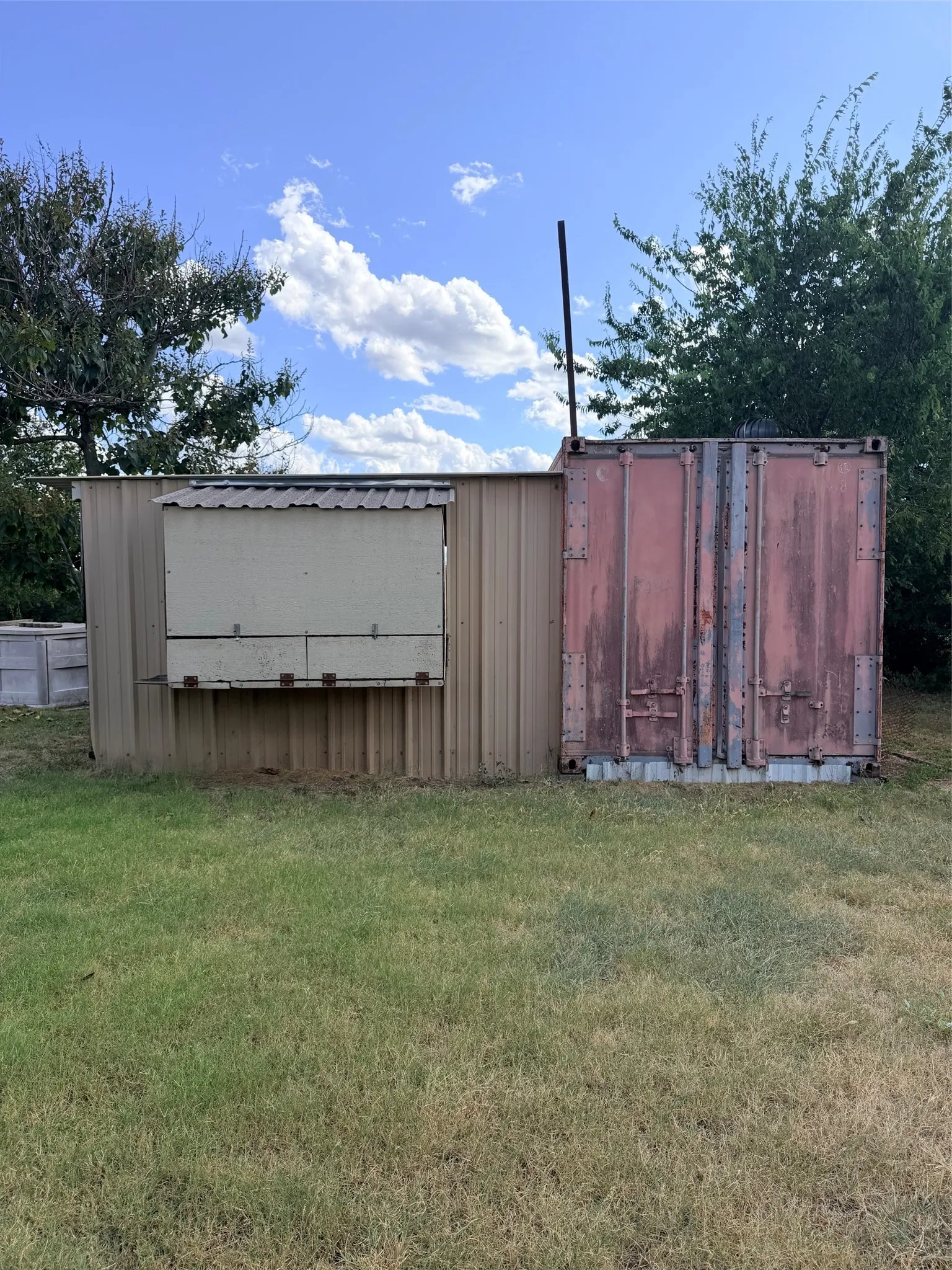 Single Family Residence For Sale in Comanche County , 105 W Elm Street, Gustine, Texas 76455, 2 Bedroom, 2 Bathroom, 1 Garage spaces, 1,324 Sqft, built in 1980, mls#21356371, Real Estate Agent in Gustine, Homes For Sale in Comanche county, Homes For Sale in Gustine, Realtor in Gustine Texas, Real Estate Brokerage Independent Realty Texas, Luminita Cordes Realtor
