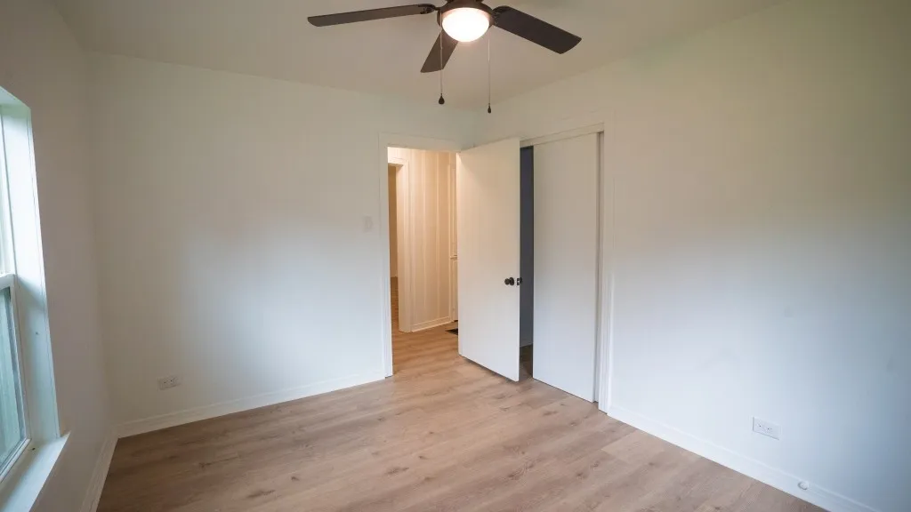Single Family Residence For Sale in Anderson County , 401 W Carolina Street, Palestine, Texas 75803, 3 Bedroom, 2 Bathroom, Garage spaces, 1,185 Sqft, built in 1951, mls#21356370, Real Estate Agent in Palestine, Homes For Sale in Anderson county, Homes For Sale in Palestine, Realtor in Palestine Texas, Real Estate Brokerage Independent Realty Texas, Luminita Cordes Realtor