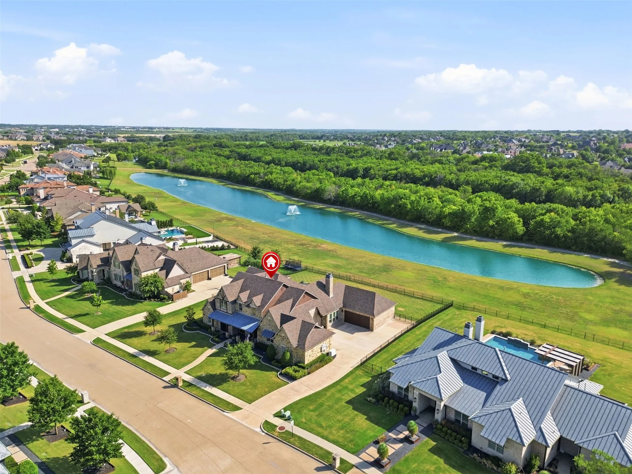 Single Family Residence For Sale in Rockwall County , 104 Brentwood Drive, Heath, Texas 75032, 4 Bedroom, 5 Bathroom, 3 Garage spaces, 4,173 Sqft, built in 2015, mls#21351561, Real Estate Agent in Heath, Homes For Sale in Rockwall county, Homes For Sale in Heath, Realtor in Heath Texas, Real Estate Brokerage Independent Realty Texas, Luminita Cordes Realtor