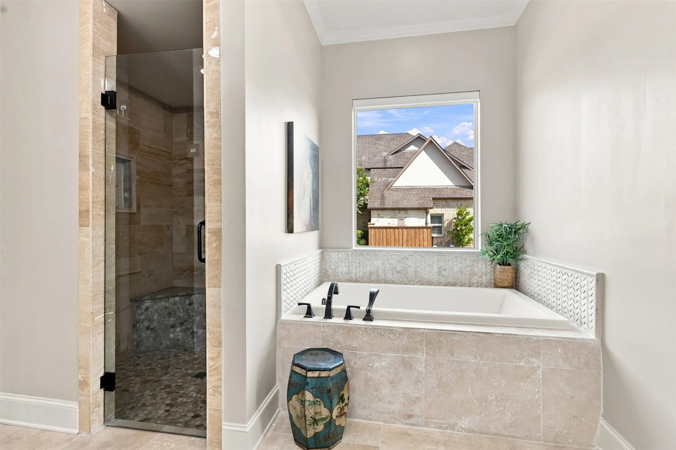 Single Family Residence For Sale in Rockwall County , 104 Brentwood Drive, Heath, Texas 75032, 4 Bedroom, 5 Bathroom, 3 Garage spaces, 4,173 Sqft, built in 2015, mls#21351561, Real Estate Agent in Heath, Homes For Sale in Rockwall county, Homes For Sale in Heath, Realtor in Heath Texas, Real Estate Brokerage Independent Realty Texas, Luminita Cordes Realtor