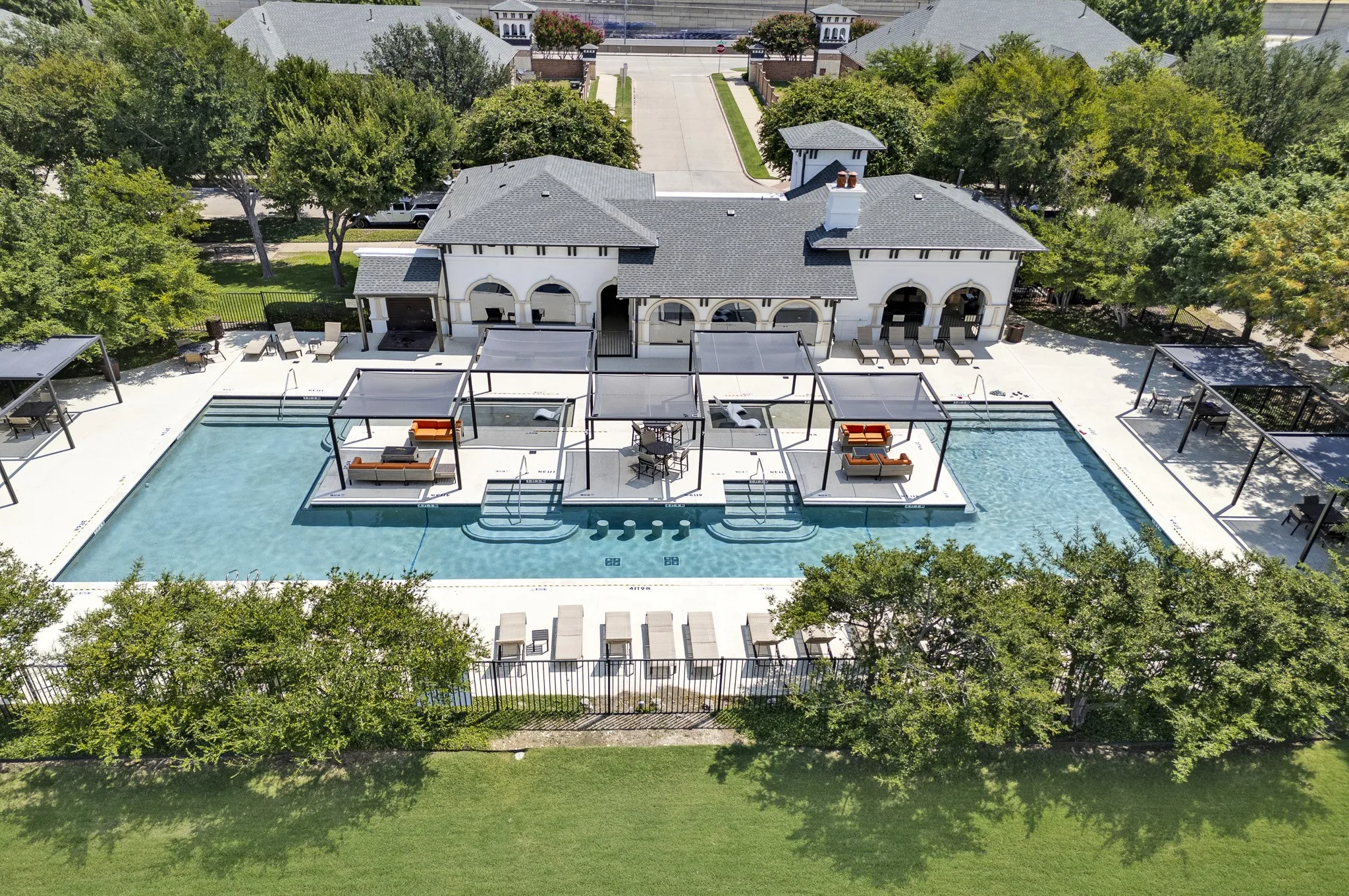 Townhouse For Rent in Collin County , 6837 Livorno Lane, Frisco, Texas 75034, 2 Bedroom, 3 Bathroom, 2 Garage spaces, 1,670 Sqft, built in 2005, mls#21355273, Real Estate Agent in Frisco, Homes For Rent in Collin county, Homes For Rent in Frisco, Realtor in Frisco Texas, Real Estate Brokerage Independent Realty Texas, Luminita Cordes Realtor