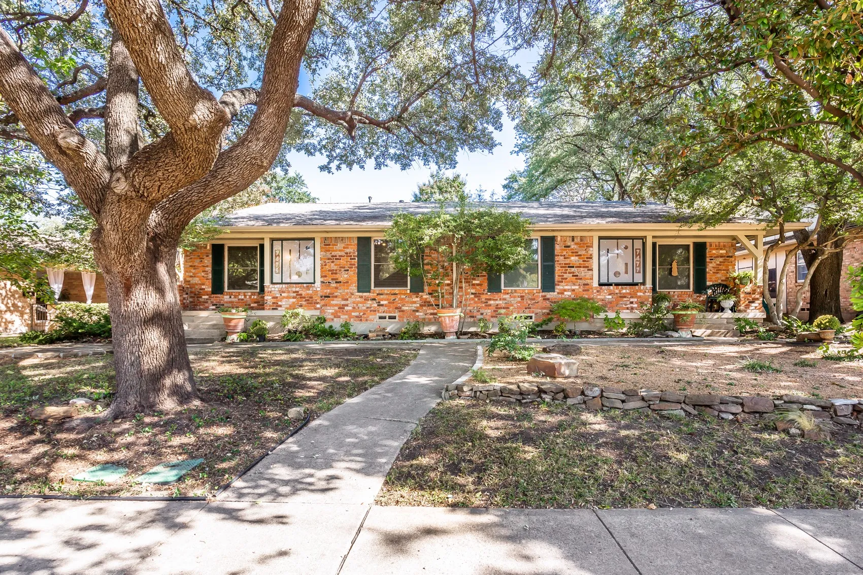 Duplex For Rent