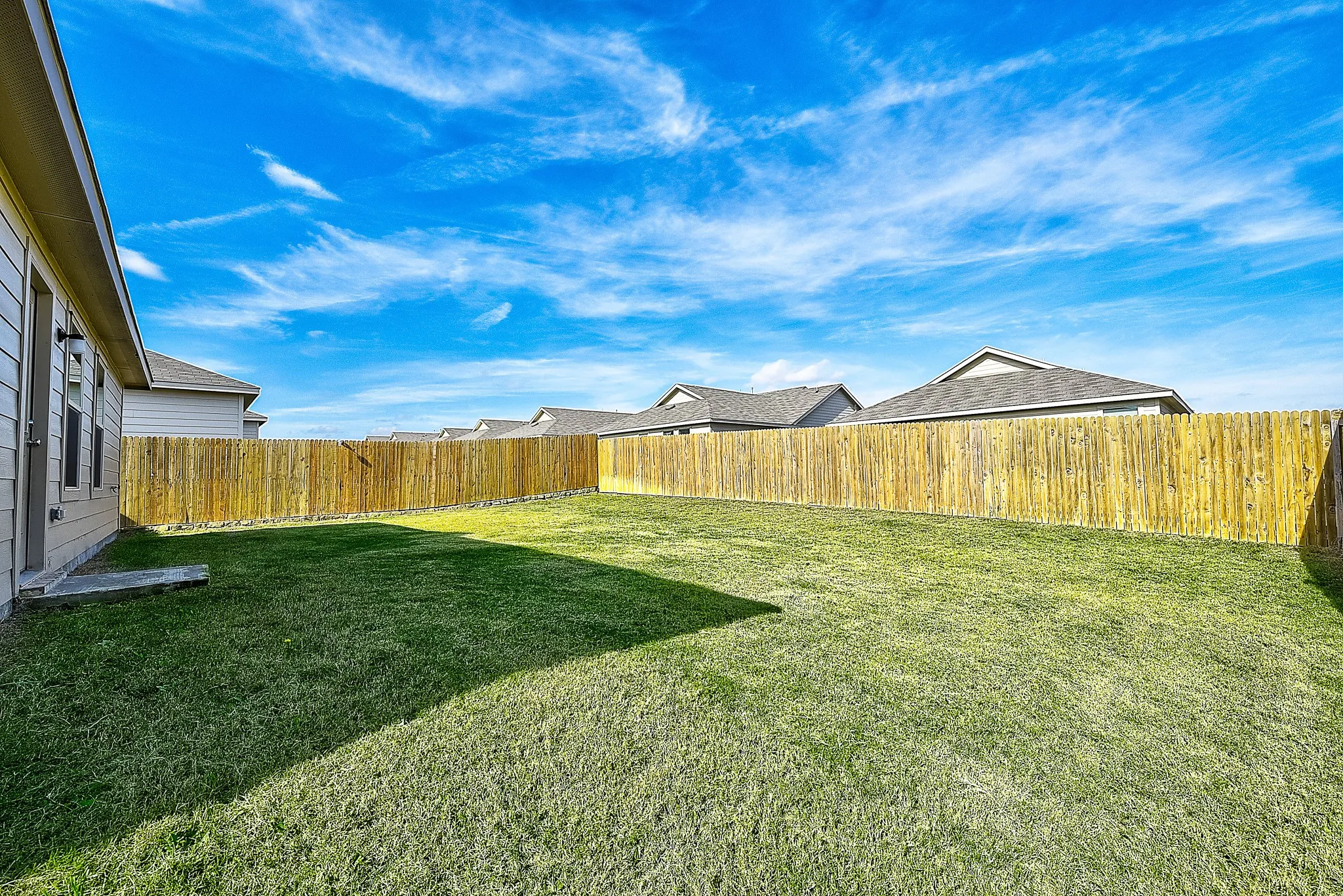 Single Family Residence For Sale in Denton County , 336 Dry Canyon Way, Fort Worth, Texas 76052, 3 Bedroom, 2 Bathroom, 2 Garage spaces, 1,268 Sqft, built in 2022, mls#21356069, Real Estate Agent in Fort Worth, Homes For Sale in Denton county, Homes For Sale in Fort Worth, Realtor in Fort Worth Texas, Real Estate Brokerage Independent Realty Texas, Luminita Cordes Realtor