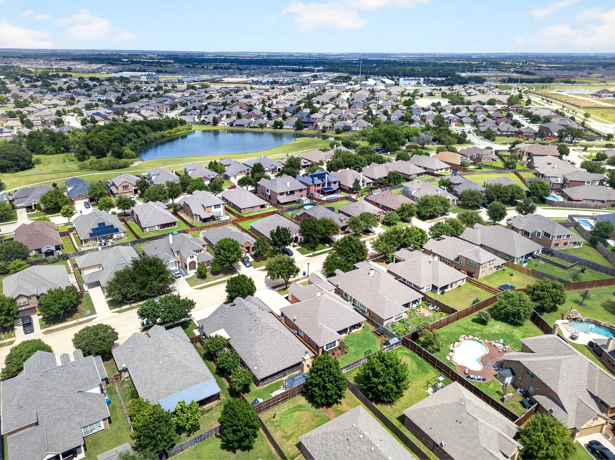 Single Family Residence For Sale in Denton County , 1120 Ponderosa Drive, Aubrey, Texas 76227, 4 Bedroom, 2 Bathroom, 3 Garage spaces, 2,042 Sqft, built in 2013, mls#21354767, Real Estate Agent in Aubrey, Homes For Sale in Denton county, Homes For Sale in Aubrey, Realtor in Aubrey Texas, Real Estate Brokerage Independent Realty Texas, Luminita Cordes Realtor