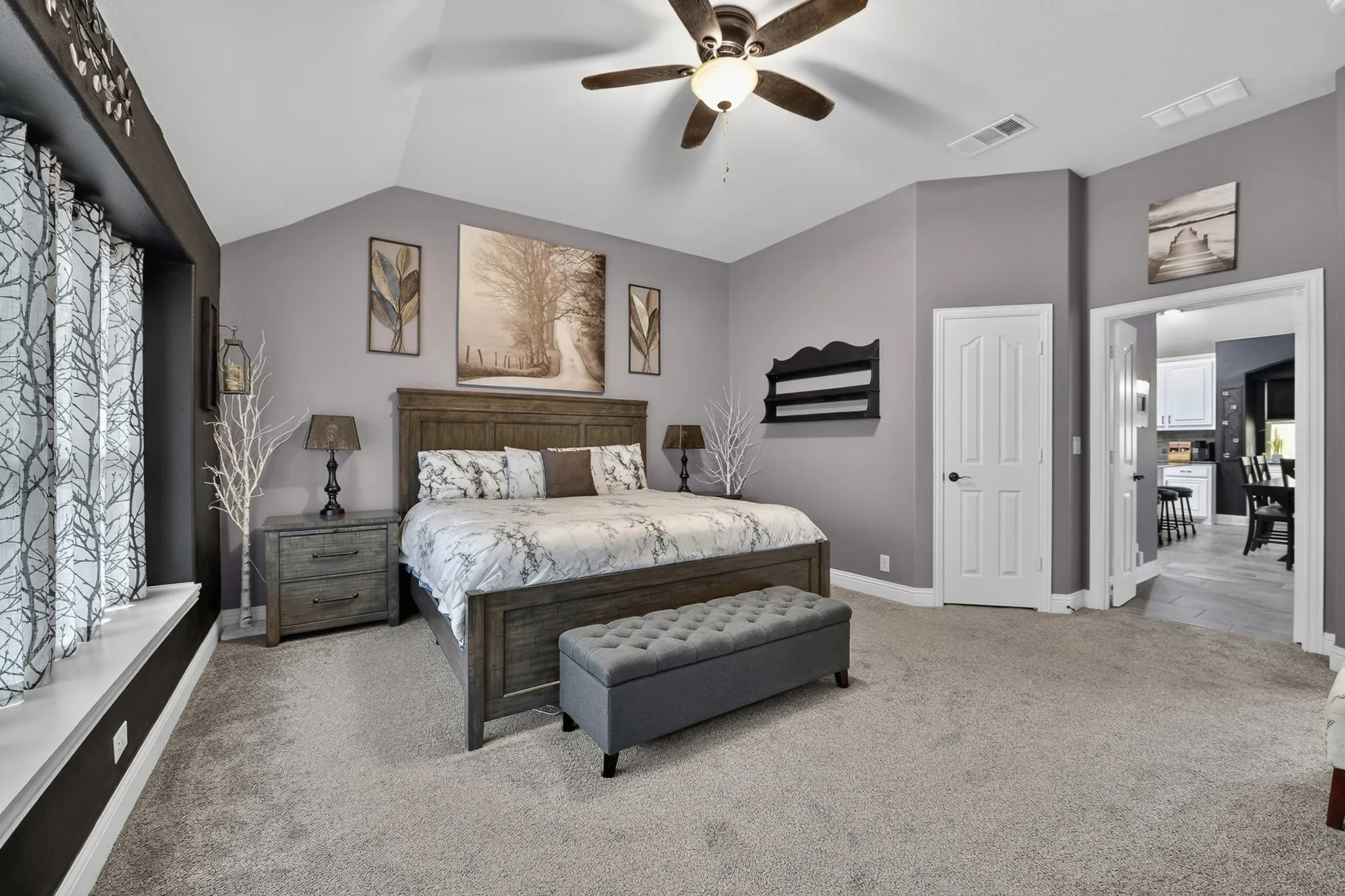 Single Family Residence For Sale in Denton County , 1120 Ponderosa Drive, Aubrey, Texas 76227, 4 Bedroom, 2 Bathroom, 3 Garage spaces, 2,042 Sqft, built in 2013, mls#21354767, Real Estate Agent in Aubrey, Homes For Sale in Denton county, Homes For Sale in Aubrey, Realtor in Aubrey Texas, Real Estate Brokerage Independent Realty Texas, Luminita Cordes Realtor