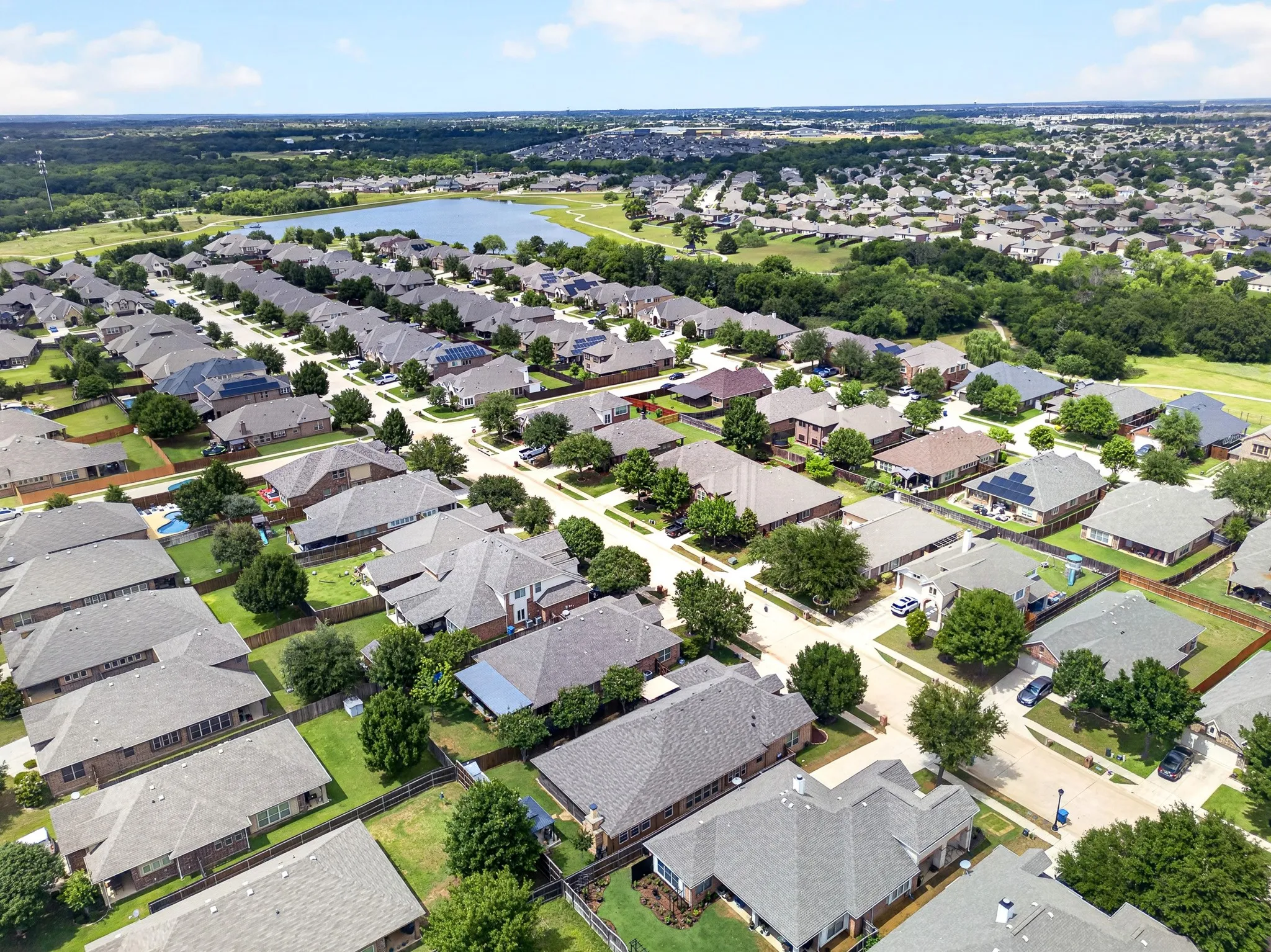 Single Family Residence For Sale in Denton County , 1120 Ponderosa Drive, Aubrey, Texas 76227, 4 Bedroom, 2 Bathroom, 3 Garage spaces, 2,042 Sqft, built in 2013, mls#21354767, Real Estate Agent in Aubrey, Homes For Sale in Denton county, Homes For Sale in Aubrey, Realtor in Aubrey Texas, Real Estate Brokerage Independent Realty Texas, Luminita Cordes Realtor