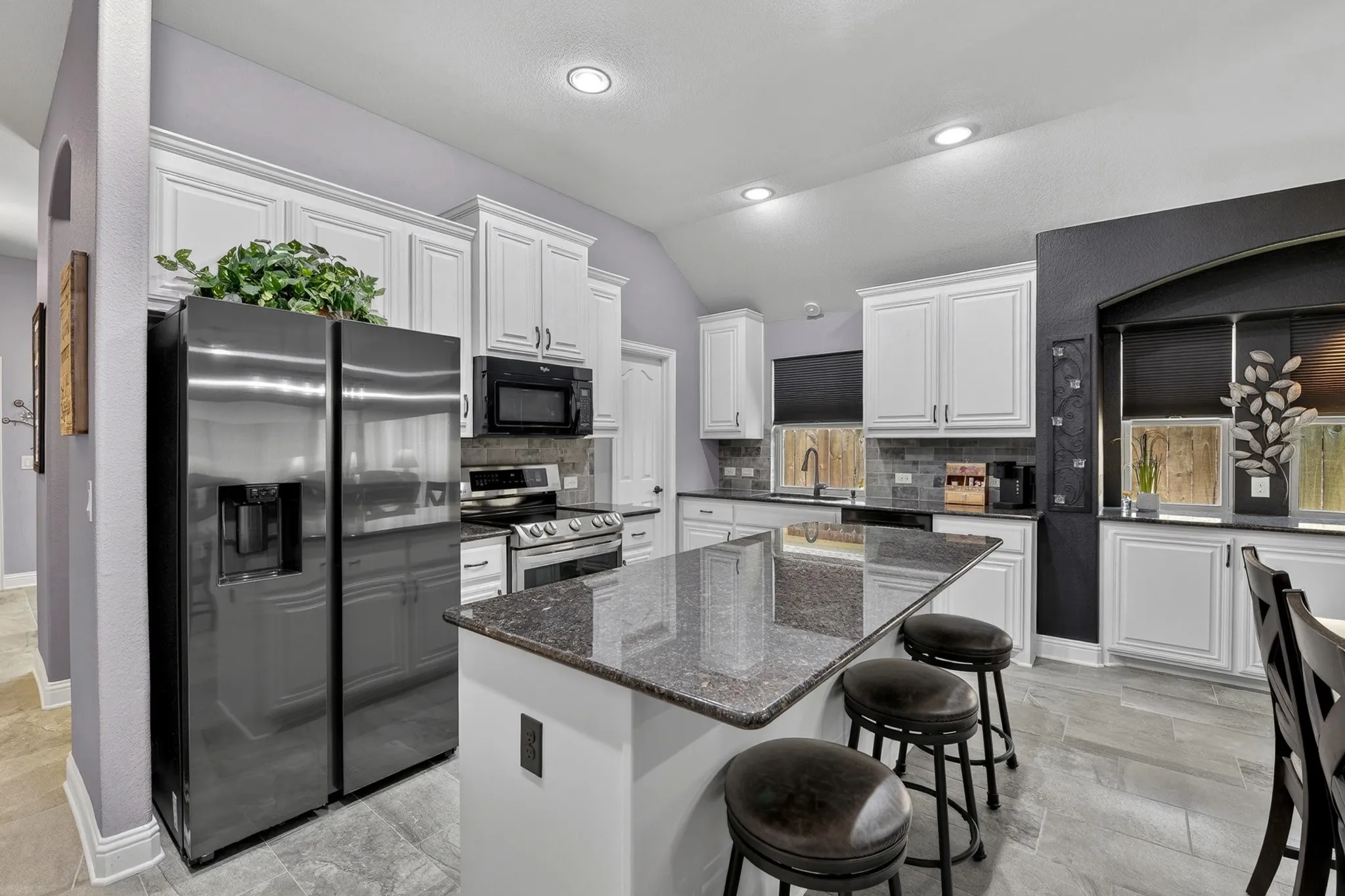 Single Family Residence For Sale in Denton County , 1120 Ponderosa Drive, Aubrey, Texas 76227, 4 Bedroom, 2 Bathroom, 3 Garage spaces, 2,042 Sqft, built in 2013, mls#21354767, Real Estate Agent in Aubrey, Homes For Sale in Denton county, Homes For Sale in Aubrey, Realtor in Aubrey Texas, Real Estate Brokerage Independent Realty Texas, Luminita Cordes Realtor