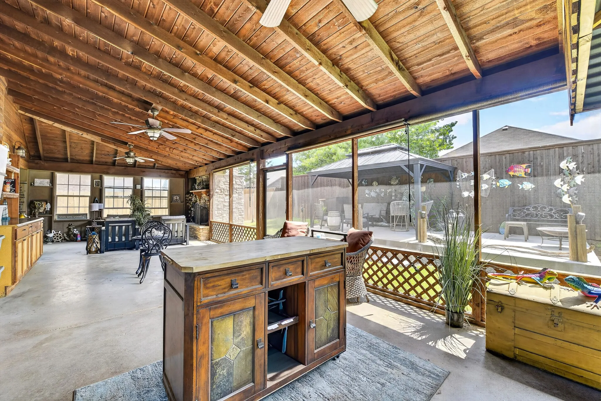 Single Family Residence For Sale in Denton County , 1120 Ponderosa Drive, Aubrey, Texas 76227, 4 Bedroom, 2 Bathroom, 3 Garage spaces, 2,042 Sqft, built in 2013, mls#21354767, Real Estate Agent in Aubrey, Homes For Sale in Denton county, Homes For Sale in Aubrey, Realtor in Aubrey Texas, Real Estate Brokerage Independent Realty Texas, Luminita Cordes Realtor