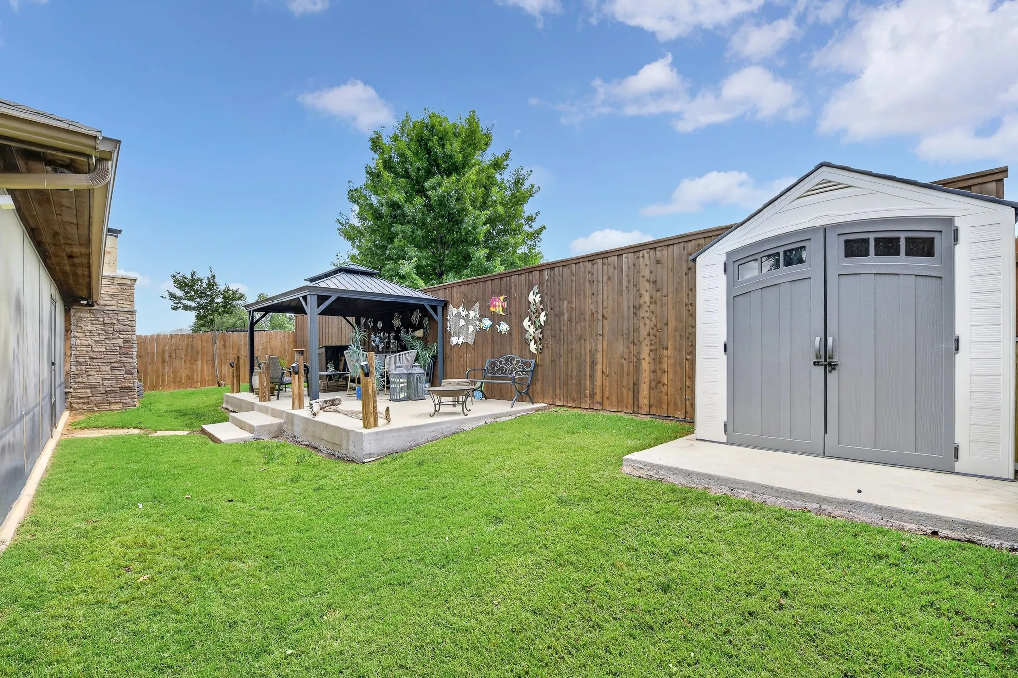 Single Family Residence For Sale in Denton County , 1120 Ponderosa Drive, Aubrey, Texas 76227, 4 Bedroom, 2 Bathroom, 3 Garage spaces, 2,042 Sqft, built in 2013, mls#21354767, Real Estate Agent in Aubrey, Homes For Sale in Denton county, Homes For Sale in Aubrey, Realtor in Aubrey Texas, Real Estate Brokerage Independent Realty Texas, Luminita Cordes Realtor