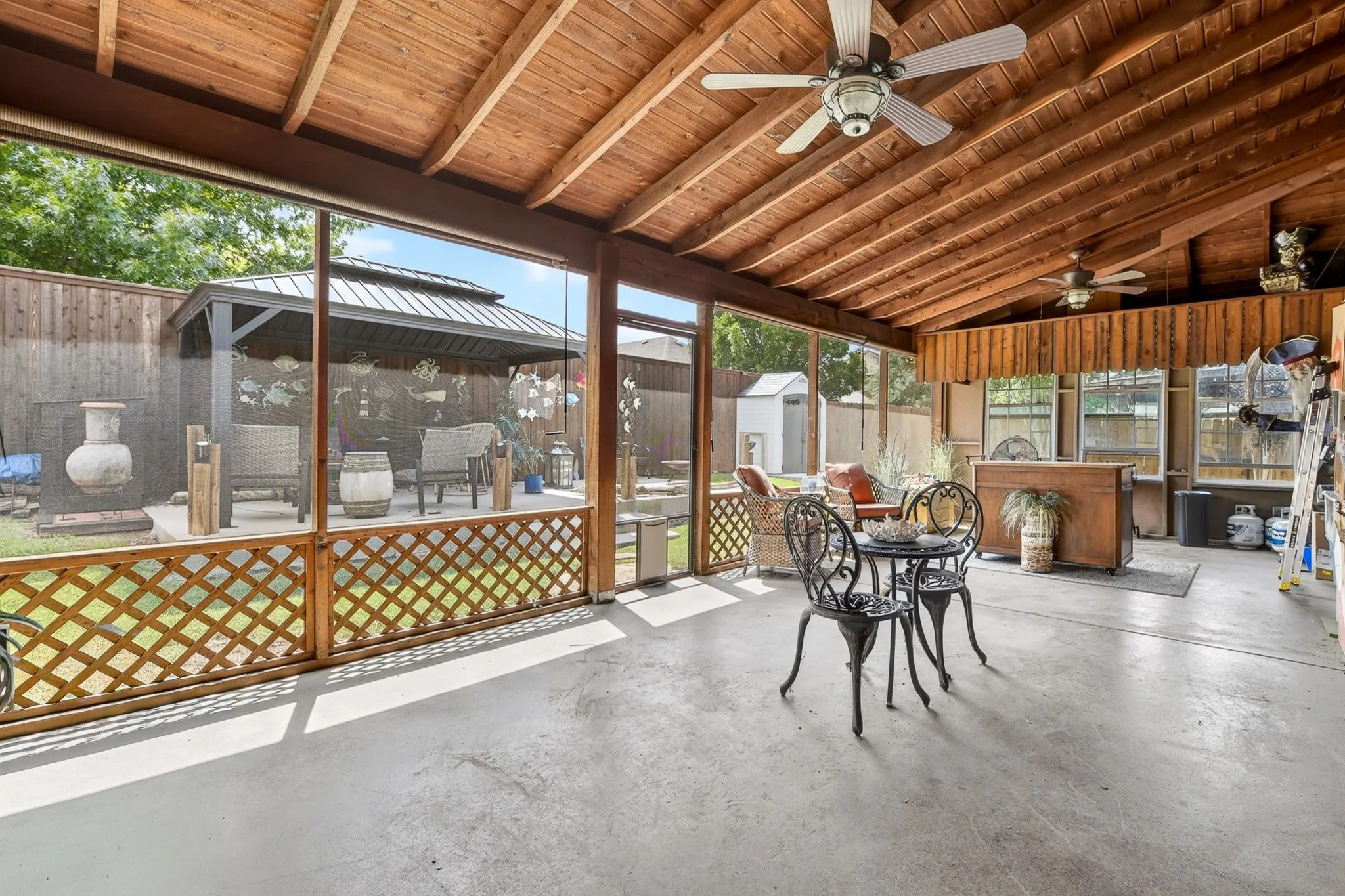 Single Family Residence For Sale in Denton County , 1120 Ponderosa Drive, Aubrey, Texas 76227, 4 Bedroom, 2 Bathroom, 3 Garage spaces, 2,042 Sqft, built in 2013, mls#21354767, Real Estate Agent in Aubrey, Homes For Sale in Denton county, Homes For Sale in Aubrey, Realtor in Aubrey Texas, Real Estate Brokerage Independent Realty Texas, Luminita Cordes Realtor