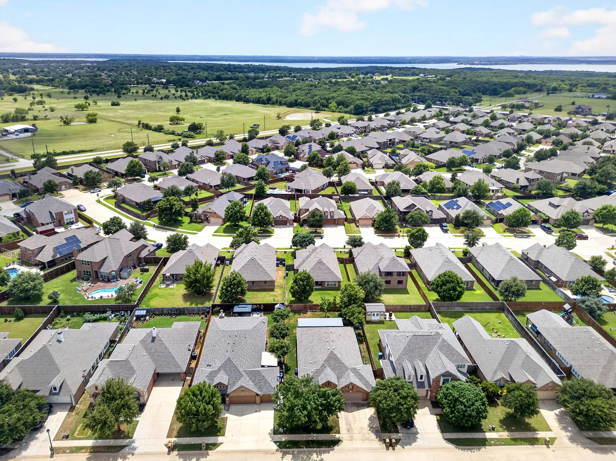 Single Family Residence For Sale in Denton County , 1120 Ponderosa Drive, Aubrey, Texas 76227, 4 Bedroom, 2 Bathroom, 3 Garage spaces, 2,042 Sqft, built in 2013, mls#21354767, Real Estate Agent in Aubrey, Homes For Sale in Denton county, Homes For Sale in Aubrey, Realtor in Aubrey Texas, Real Estate Brokerage Independent Realty Texas, Luminita Cordes Realtor