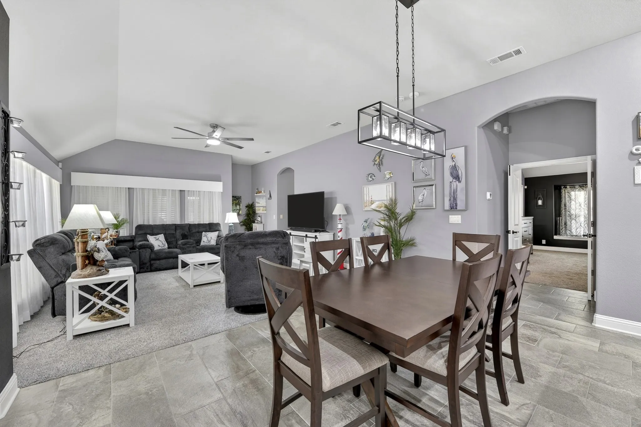 Single Family Residence For Sale in Denton County , 1120 Ponderosa Drive, Aubrey, Texas 76227, 4 Bedroom, 2 Bathroom, 3 Garage spaces, 2,042 Sqft, built in 2013, mls#21354767, Real Estate Agent in Aubrey, Homes For Sale in Denton county, Homes For Sale in Aubrey, Realtor in Aubrey Texas, Real Estate Brokerage Independent Realty Texas, Luminita Cordes Realtor