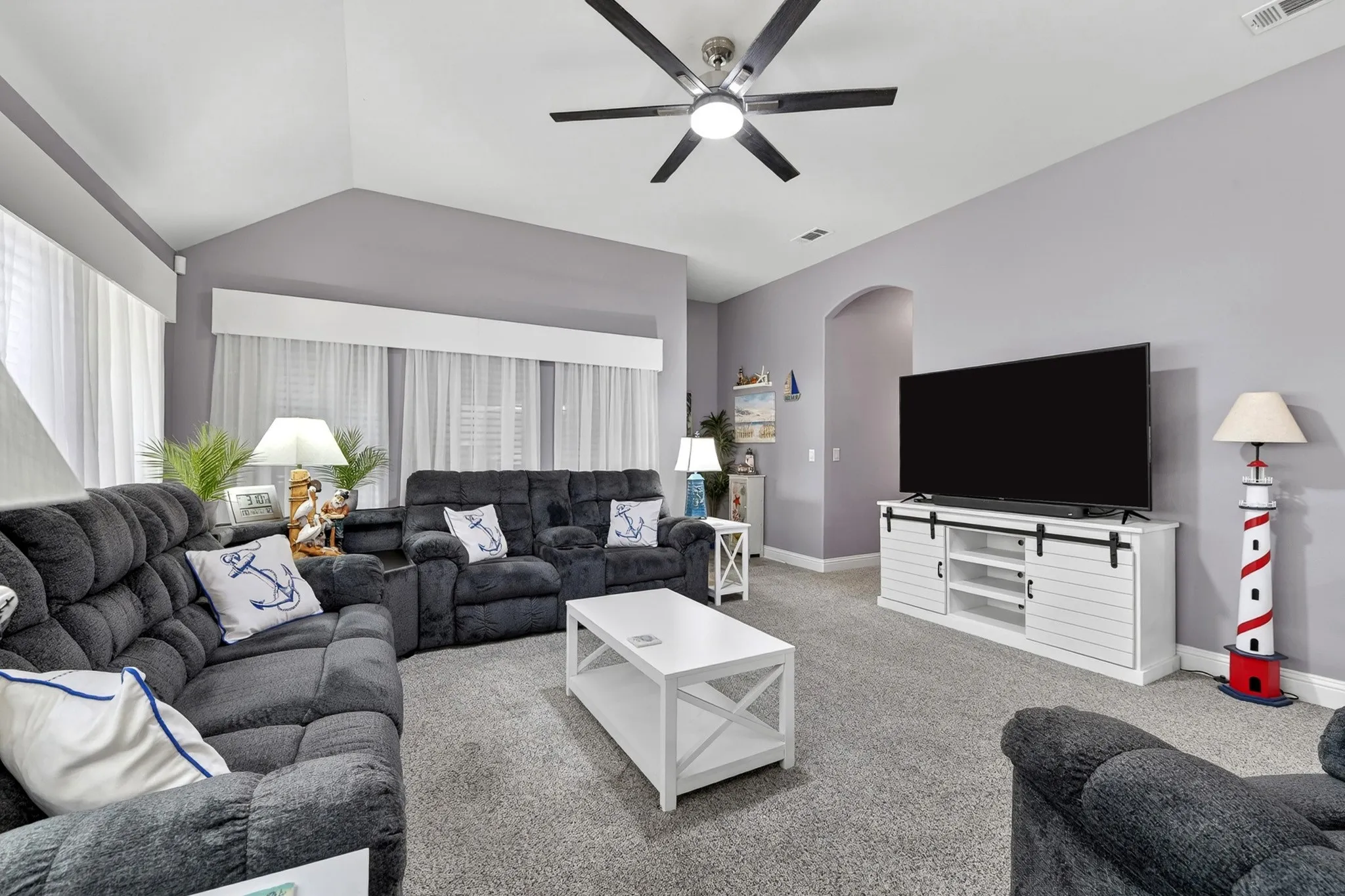 Single Family Residence For Sale in Denton County , 1120 Ponderosa Drive, Aubrey, Texas 76227, 4 Bedroom, 2 Bathroom, 3 Garage spaces, 2,042 Sqft, built in 2013, mls#21354767, Real Estate Agent in Aubrey, Homes For Sale in Denton county, Homes For Sale in Aubrey, Realtor in Aubrey Texas, Real Estate Brokerage Independent Realty Texas, Luminita Cordes Realtor