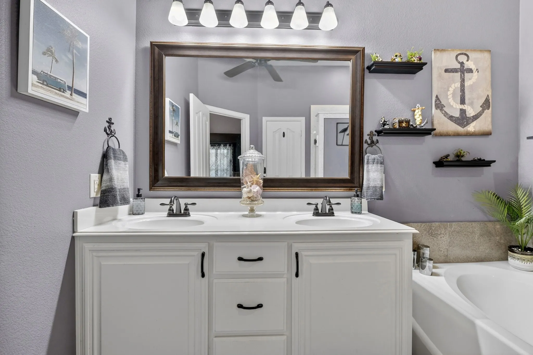 Single Family Residence For Sale in Denton County , 1120 Ponderosa Drive, Aubrey, Texas 76227, 4 Bedroom, 2 Bathroom, 3 Garage spaces, 2,042 Sqft, built in 2013, mls#21354767, Real Estate Agent in Aubrey, Homes For Sale in Denton county, Homes For Sale in Aubrey, Realtor in Aubrey Texas, Real Estate Brokerage Independent Realty Texas, Luminita Cordes Realtor