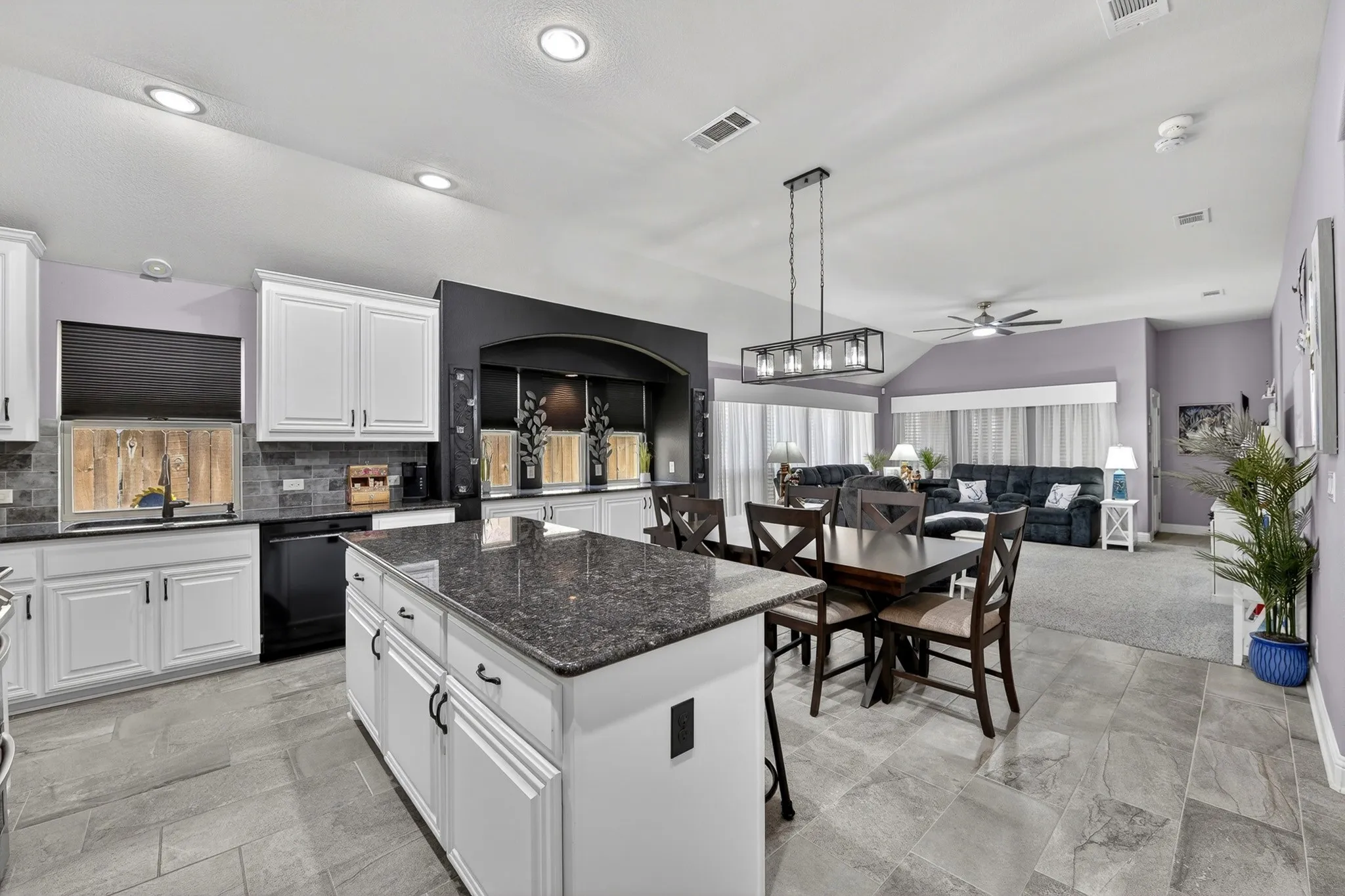 Single Family Residence For Sale in Denton County , 1120 Ponderosa Drive, Aubrey, Texas 76227, 4 Bedroom, 2 Bathroom, 3 Garage spaces, 2,042 Sqft, built in 2013, mls#21354767, Real Estate Agent in Aubrey, Homes For Sale in Denton county, Homes For Sale in Aubrey, Realtor in Aubrey Texas, Real Estate Brokerage Independent Realty Texas, Luminita Cordes Realtor