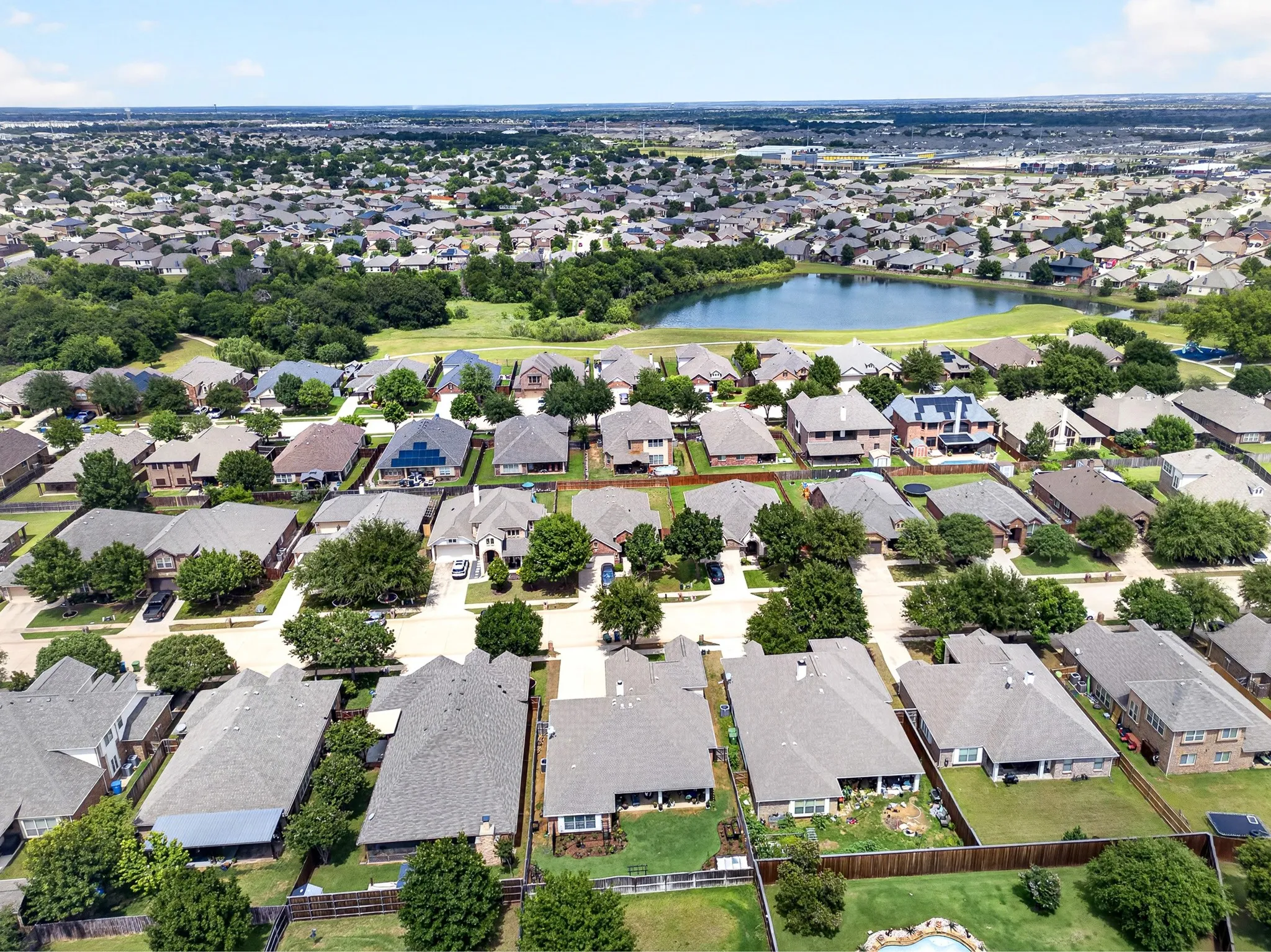 Single Family Residence For Sale in Denton County , 1120 Ponderosa Drive, Aubrey, Texas 76227, 4 Bedroom, 2 Bathroom, 3 Garage spaces, 2,042 Sqft, built in 2013, mls#21354767, Real Estate Agent in Aubrey, Homes For Sale in Denton county, Homes For Sale in Aubrey, Realtor in Aubrey Texas, Real Estate Brokerage Independent Realty Texas, Luminita Cordes Realtor