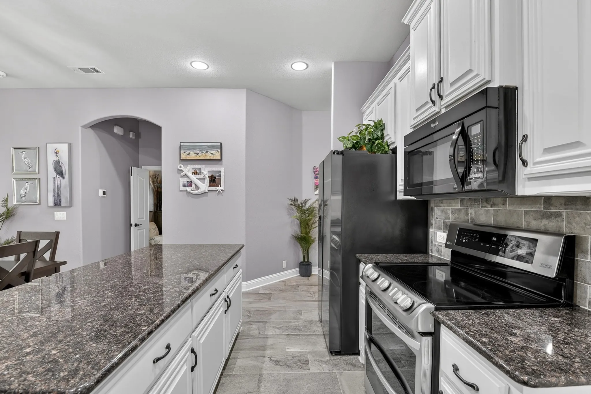 Single Family Residence For Sale in Denton County , 1120 Ponderosa Drive, Aubrey, Texas 76227, 4 Bedroom, 2 Bathroom, 3 Garage spaces, 2,042 Sqft, built in 2013, mls#21354767, Real Estate Agent in Aubrey, Homes For Sale in Denton county, Homes For Sale in Aubrey, Realtor in Aubrey Texas, Real Estate Brokerage Independent Realty Texas, Luminita Cordes Realtor