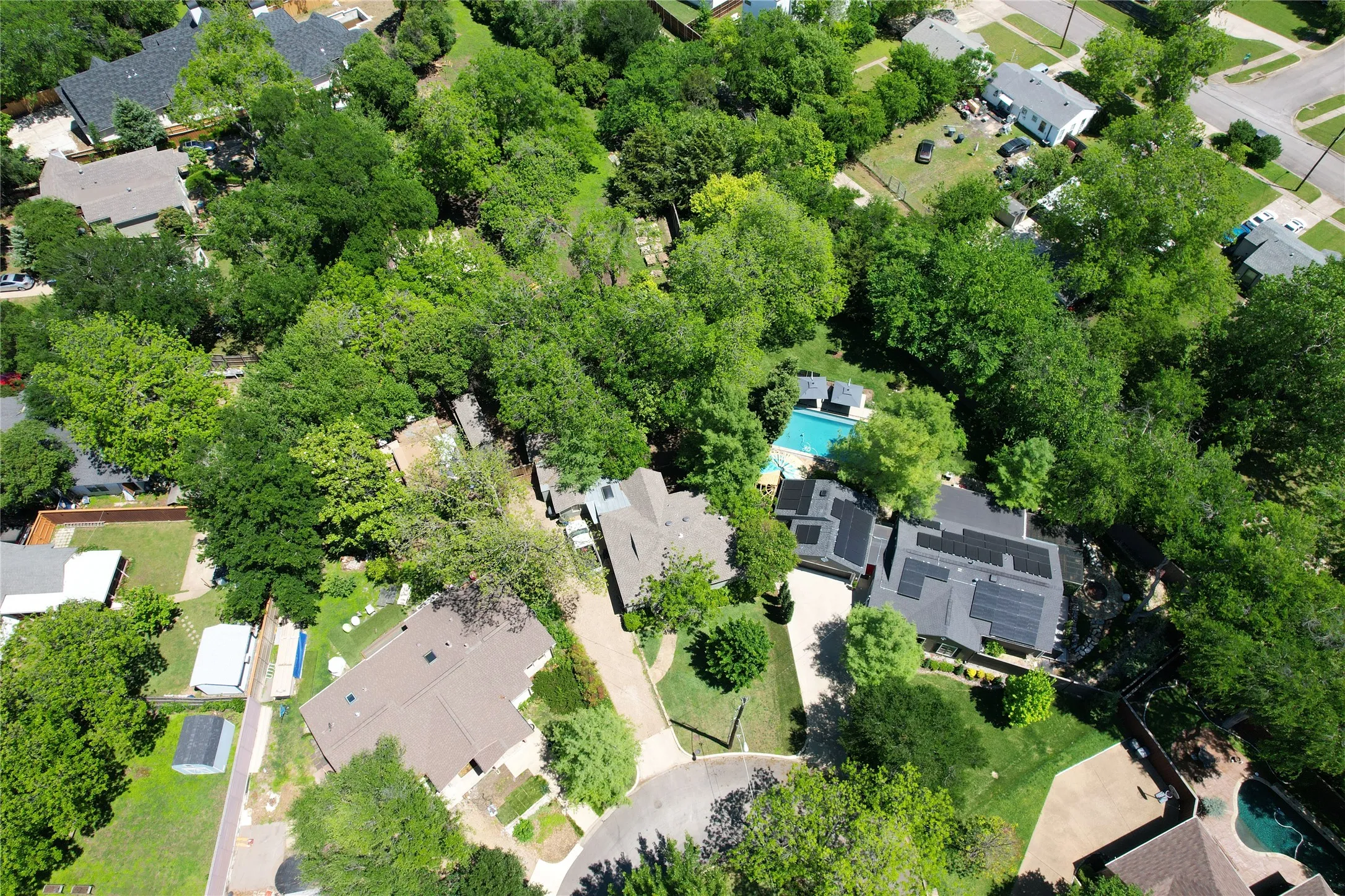 Single Family Residence For Sale in Dallas County , 7652 Culcourt Street, Dallas, Texas 75209, 3 Bedroom, 2 Bathroom, 1 Garage spaces, 1,170 Sqft, built in 1945, mls#21356400, Real Estate Agent in Dallas, Homes For Sale in Dallas county, Homes For Sale in Dallas, Realtor in Dallas Texas, Real Estate Brokerage Independent Realty Texas, Luminita Cordes Realtor