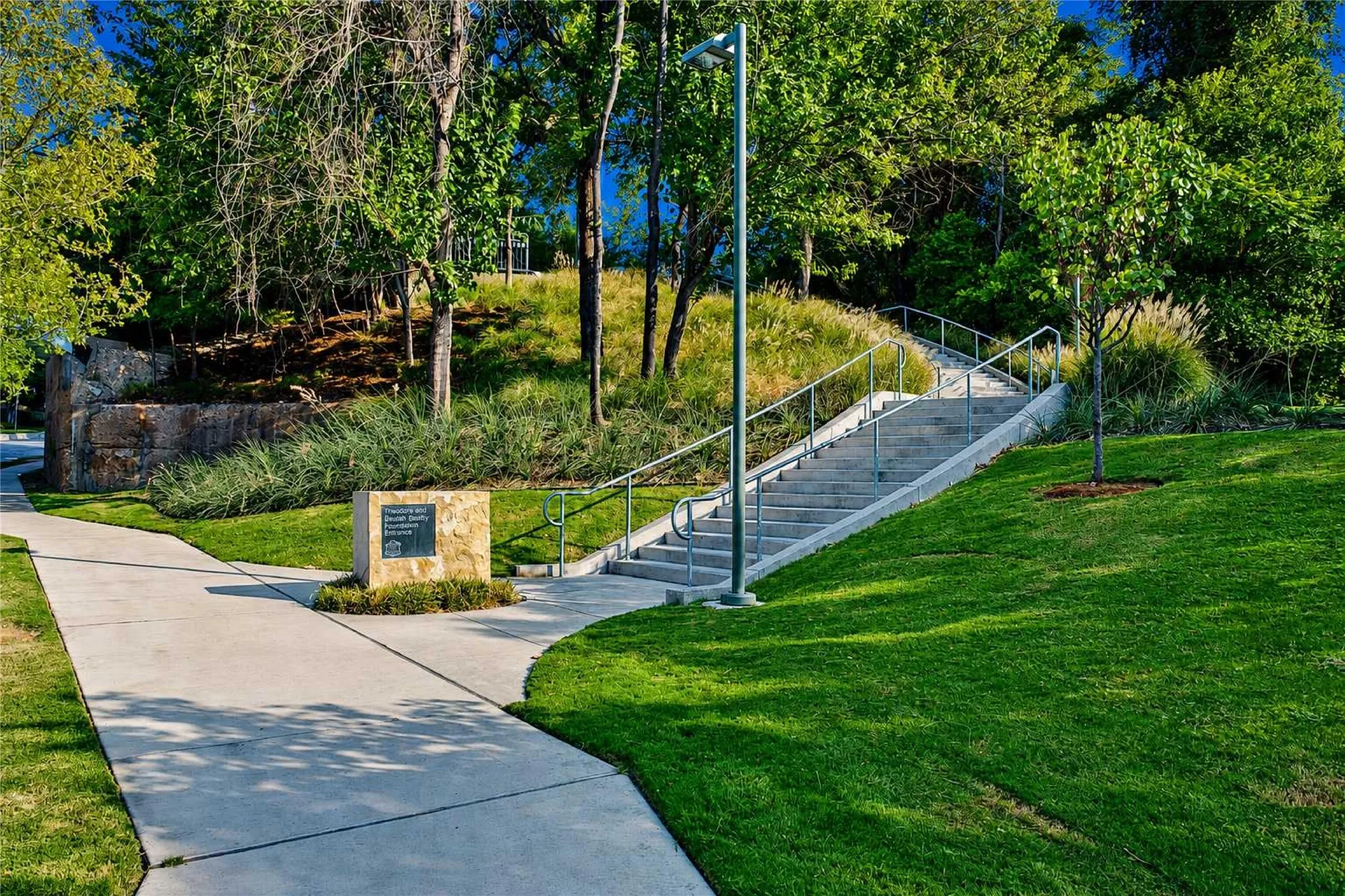 The Katy Trail - Walking distance from The Wyndemere