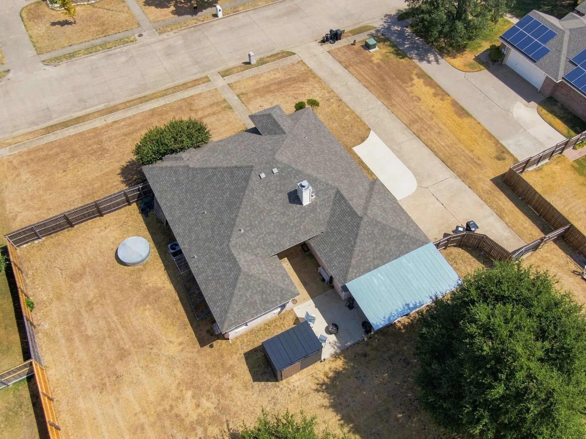 Single Family Residence For Sale in Ellis County , 760 S Ridge Drive, Midlothian, Texas 76065, 4 Bedroom, 2 Bathroom, 2 Garage spaces, 2,010 Sqft, built in 2000, mls#21346868, Real Estate Agent in Midlothian, Homes For Sale in Ellis county, Homes For Sale in Midlothian, Realtor in Midlothian Texas, Real Estate Brokerage Independent Realty Texas, Luminita Cordes Realtor