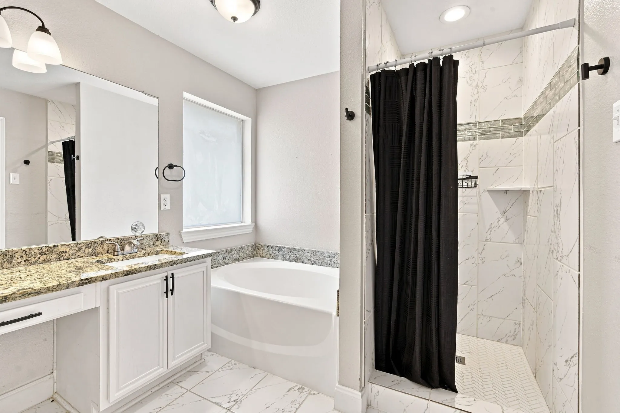 Single Family Residence For Sale in Ellis County , 760 S Ridge Drive, Midlothian, Texas 76065, 4 Bedroom, 2 Bathroom, 2 Garage spaces, 2,010 Sqft, built in 2000, mls#21346868, Real Estate Agent in Midlothian, Homes For Sale in Ellis county, Homes For Sale in Midlothian, Realtor in Midlothian Texas, Real Estate Brokerage Independent Realty Texas, Luminita Cordes Realtor