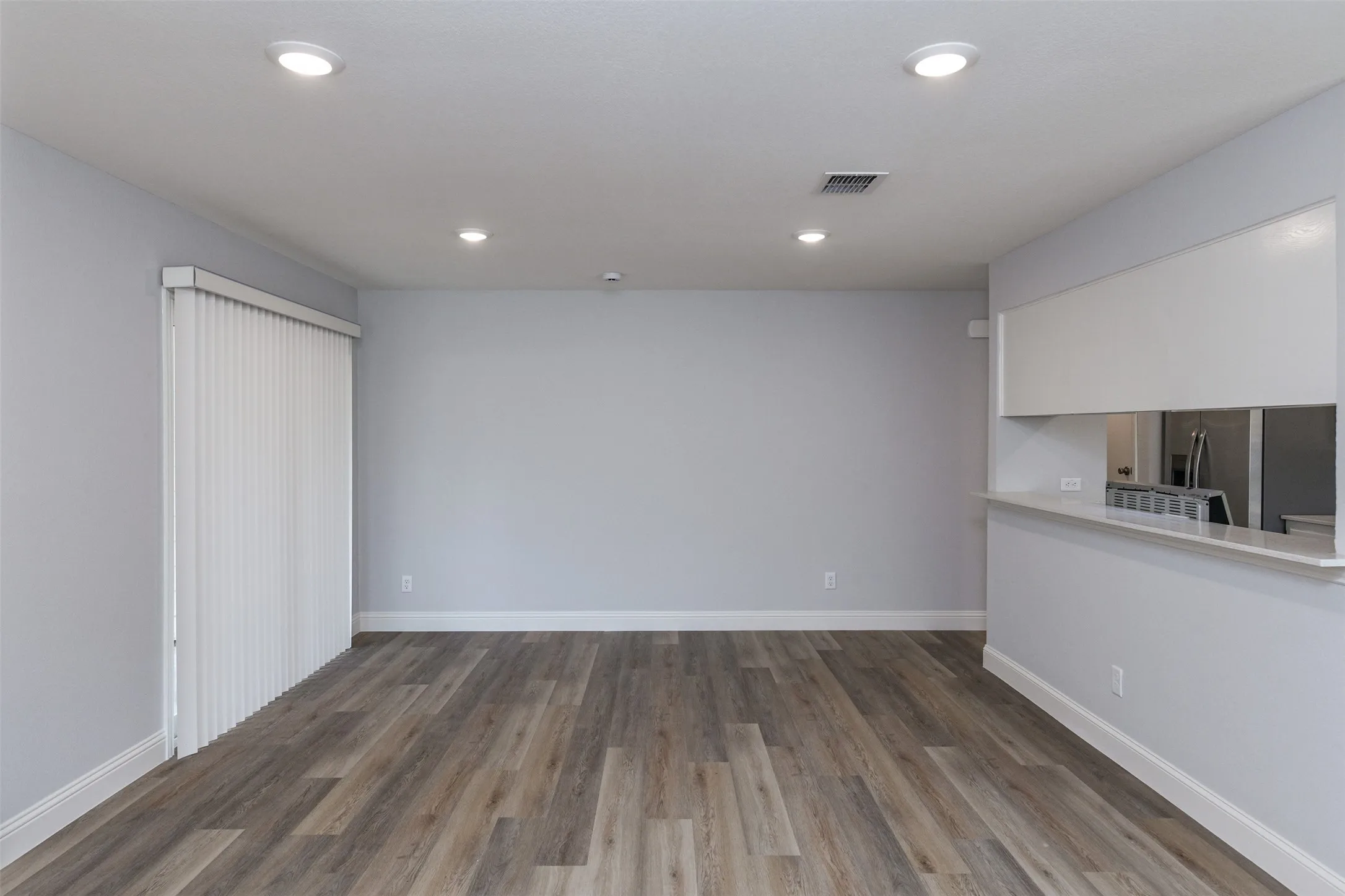 Duplex For Rent in Tarrant County , 2501 Windy Pine Lane, Arlington, Texas 76015, 2 Bedroom, 2 Bathroom, Garage spaces, 1,120 Sqft, built in 1982, mls#21356435, Real Estate Agent in Arlington, Homes For Rent in Tarrant county, Homes For Rent in Arlington, Realtor in Arlington Texas, Real Estate Brokerage Independent Realty Texas, Luminita Cordes Realtor