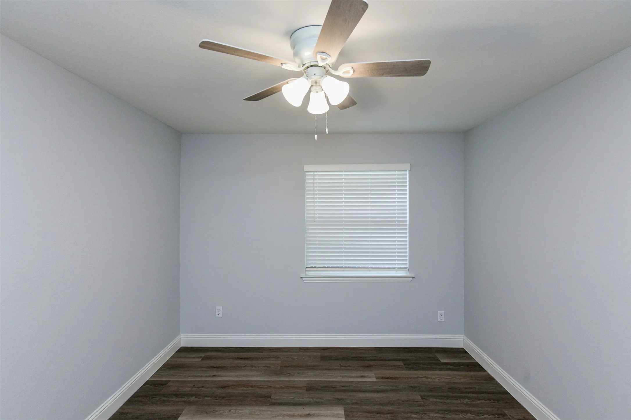 Duplex For Rent in Tarrant County , 2501 Windy Pine Lane, Arlington, Texas 76015, 2 Bedroom, 2 Bathroom, Garage spaces, 1,120 Sqft, built in 1982, mls#21356435, Real Estate Agent in Arlington, Homes For Rent in Tarrant county, Homes For Rent in Arlington, Realtor in Arlington Texas, Real Estate Brokerage Independent Realty Texas, Luminita Cordes Realtor