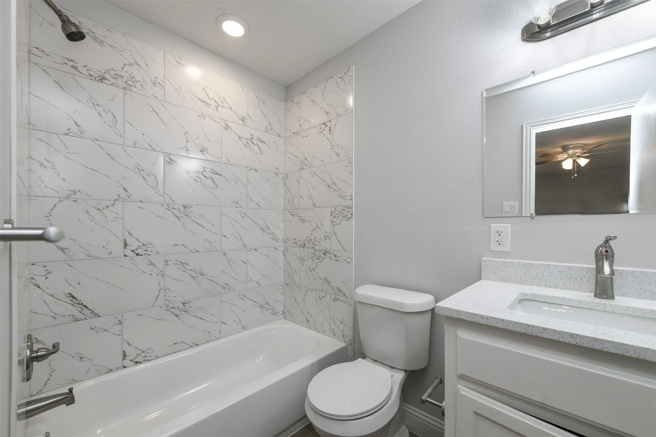 Duplex For Rent in Tarrant County , 2501 Windy Pine Lane, Arlington, Texas 76015, 2 Bedroom, 2 Bathroom, Garage spaces, 1,120 Sqft, built in 1982, mls#21356435, Real Estate Agent in Arlington, Homes For Rent in Tarrant county, Homes For Rent in Arlington, Realtor in Arlington Texas, Real Estate Brokerage Independent Realty Texas, Luminita Cordes Realtor
