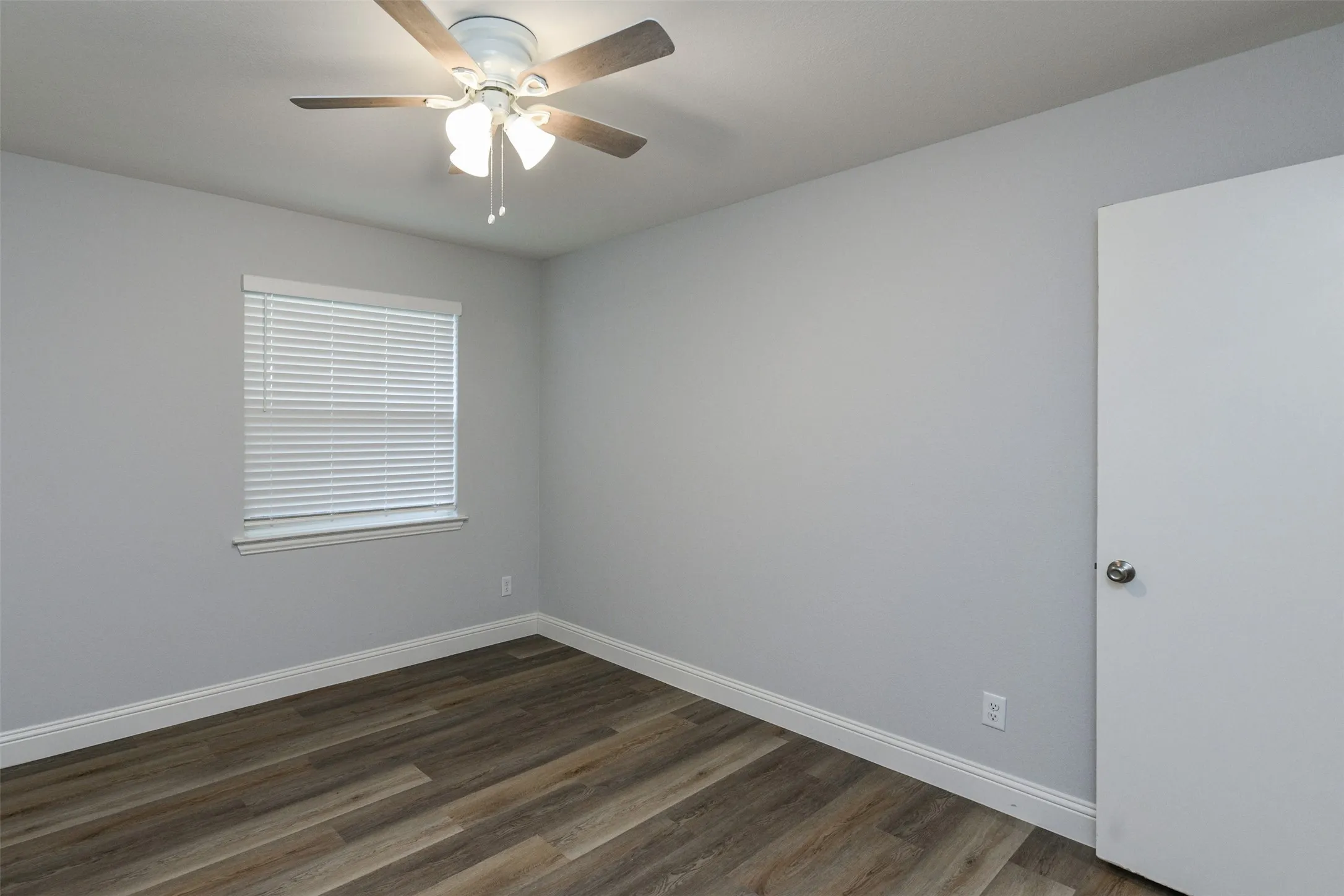 Duplex For Rent in Tarrant County , 2501 Windy Pine Lane, Arlington, Texas 76015, 2 Bedroom, 2 Bathroom, Garage spaces, 1,120 Sqft, built in 1982, mls#21356435, Real Estate Agent in Arlington, Homes For Rent in Tarrant county, Homes For Rent in Arlington, Realtor in Arlington Texas, Real Estate Brokerage Independent Realty Texas, Luminita Cordes Realtor