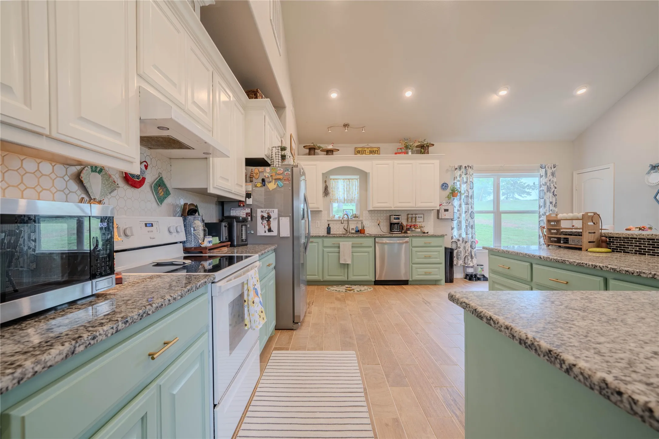 Single Family Residence For Sale in Upshur County , 130 Arabian Court, Gilmer, Texas 75645, 5 Bedroom, 3 Bathroom, Garage spaces, 2,098 Sqft, built in 2016, mls#21356443, Real Estate Agent in Gilmer, Homes For Sale in Upshur county, Homes For Sale in Gilmer, Realtor in Gilmer Texas, Real Estate Brokerage Independent Realty Texas, Luminita Cordes Realtor