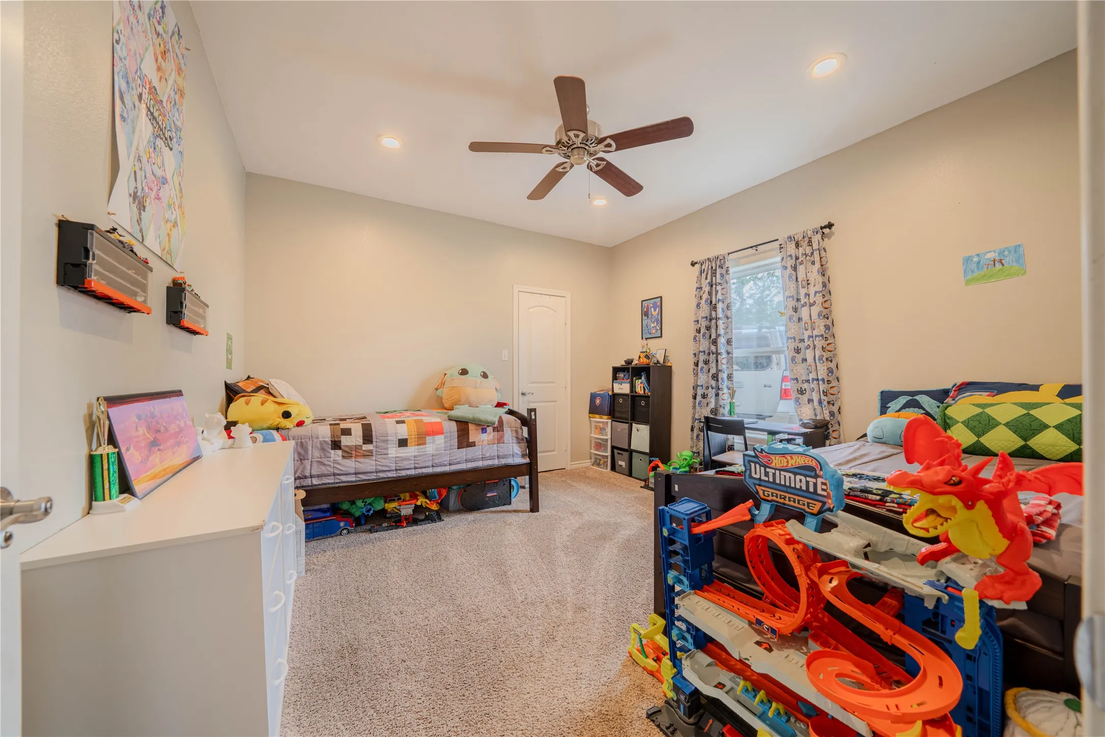 Single Family Residence For Sale in Upshur County , 130 Arabian Court, Gilmer, Texas 75645, 5 Bedroom, 3 Bathroom, Garage spaces, 2,098 Sqft, built in 2016, mls#21356443, Real Estate Agent in Gilmer, Homes For Sale in Upshur county, Homes For Sale in Gilmer, Realtor in Gilmer Texas, Real Estate Brokerage Independent Realty Texas, Luminita Cordes Realtor