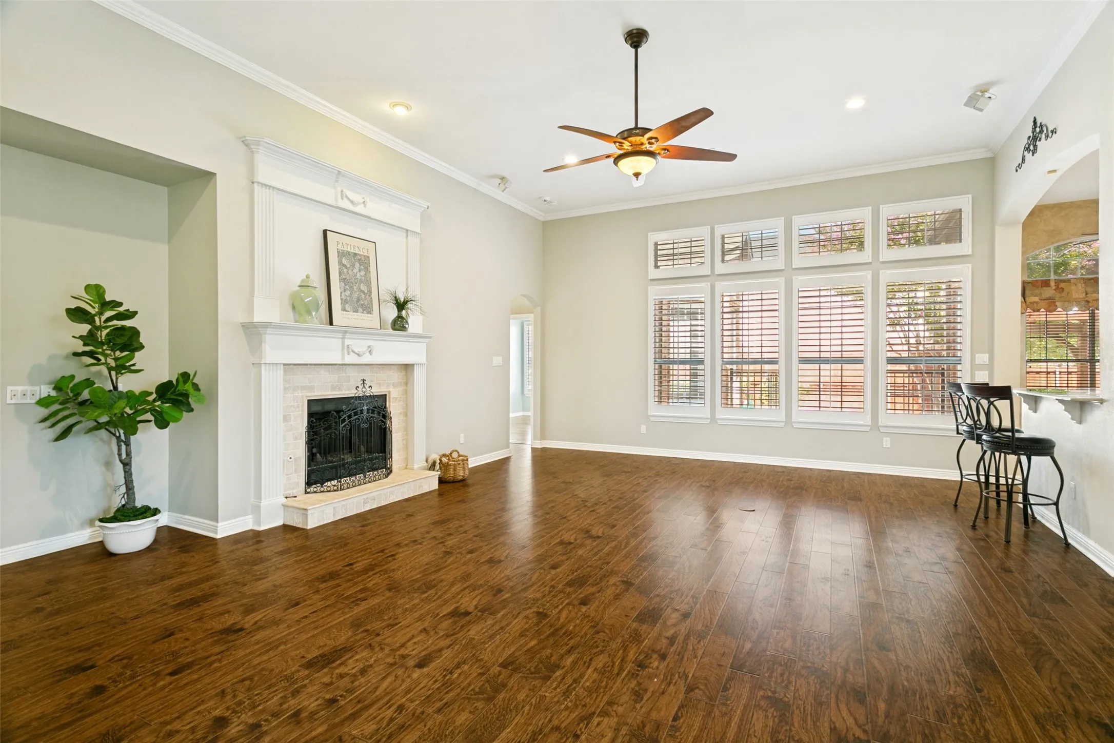 Single Family Residence For Sale in Tarrant County , 5713 Kelly Court, Haltom City, Texas 76137, 3 Bedroom, 2 Bathroom, 2 Garage spaces, 2,256 Sqft, built in 1996, mls#21341334, Real Estate Agent in Haltom City, Homes For Sale in Tarrant county, Homes For Sale in Haltom City, Realtor in Haltom City Texas, Real Estate Brokerage Independent Realty Texas, Luminita Cordes Realtor