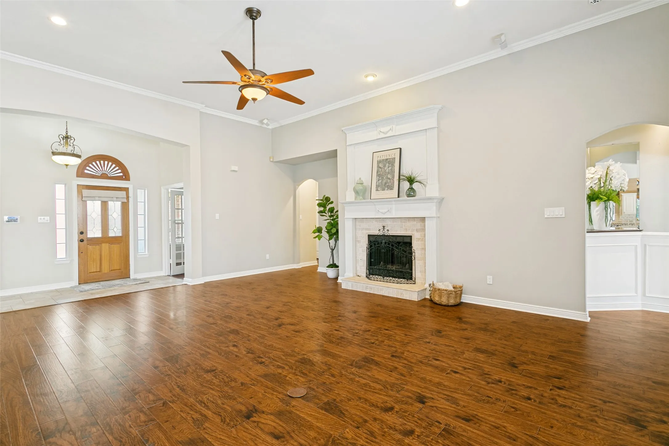 Single Family Residence For Sale in Tarrant County , 5713 Kelly Court, Haltom City, Texas 76137, 3 Bedroom, 2 Bathroom, 2 Garage spaces, 2,256 Sqft, built in 1996, mls#21341334, Real Estate Agent in Haltom City, Homes For Sale in Tarrant county, Homes For Sale in Haltom City, Realtor in Haltom City Texas, Real Estate Brokerage Independent Realty Texas, Luminita Cordes Realtor