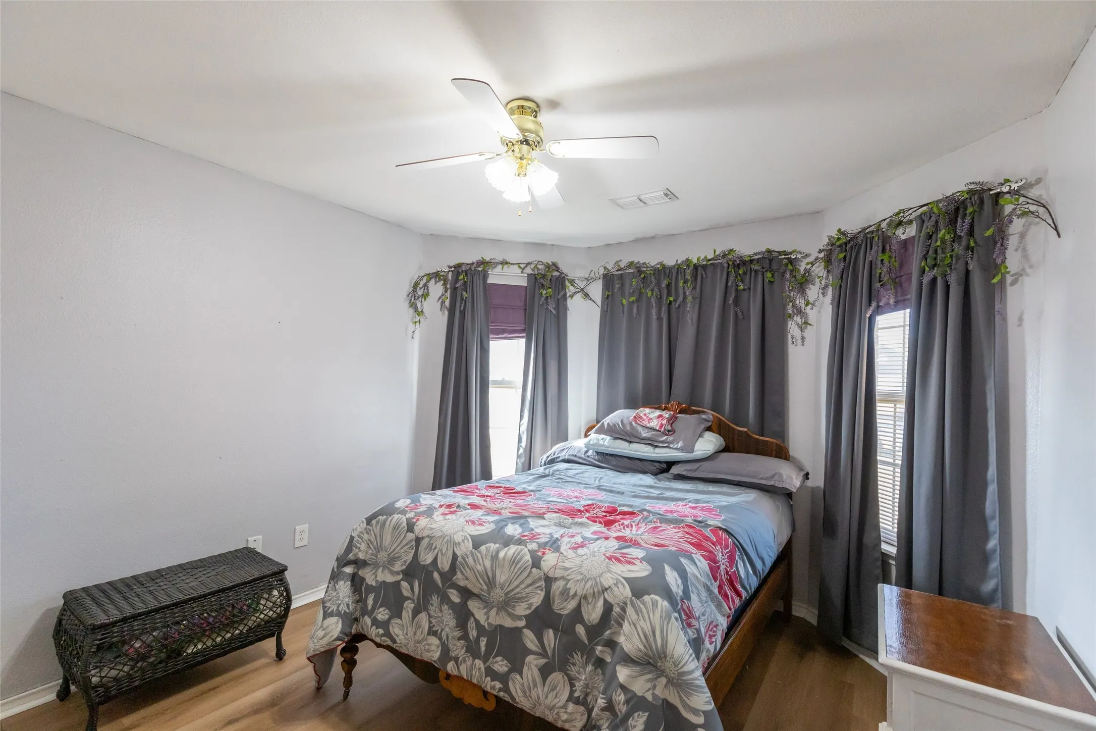 Single Family Residence For Sale in Taylor County , 6602 Inverness Street, Abilene, Texas 79606, 3 Bedroom, 2 Bathroom, 2 Garage spaces, 1,772 Sqft, built in 2005, mls#21355757, Real Estate Agent in Abilene, Homes For Sale in Taylor county, Homes For Sale in Abilene, Realtor in Abilene Texas, Real Estate Brokerage Independent Realty Texas, Luminita Cordes Realtor