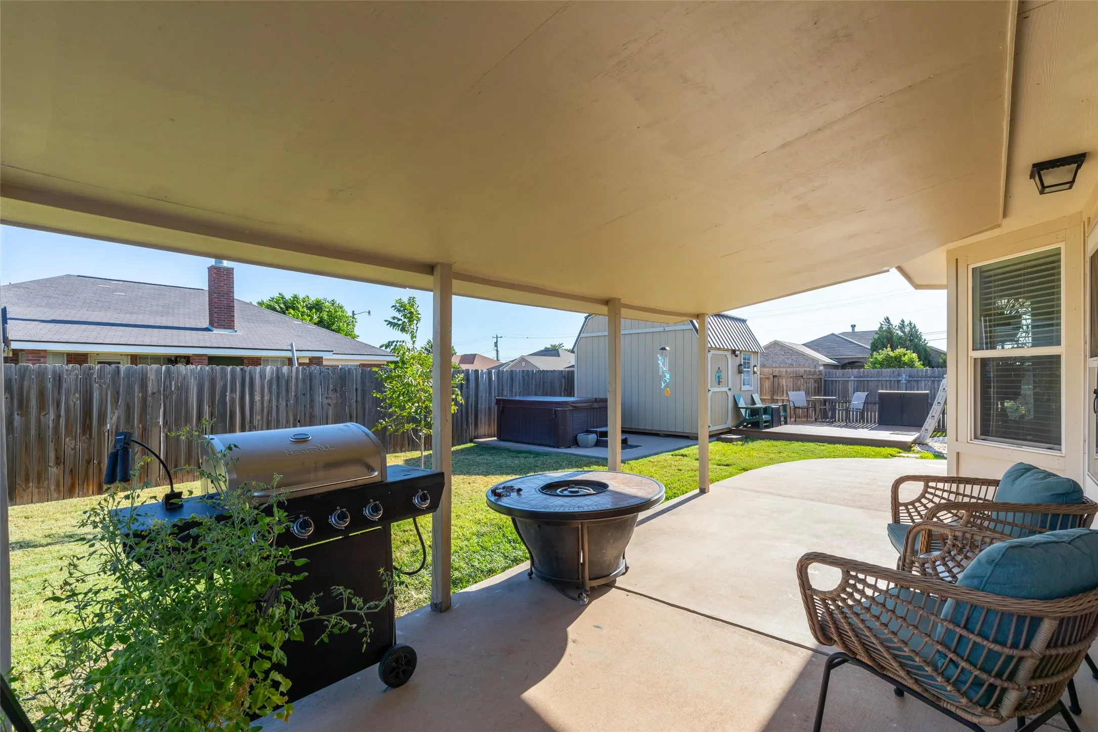 Single Family Residence For Sale in Taylor County , 6602 Inverness Street, Abilene, Texas 79606, 3 Bedroom, 2 Bathroom, 2 Garage spaces, 1,772 Sqft, built in 2005, mls#21355757, Real Estate Agent in Abilene, Homes For Sale in Taylor county, Homes For Sale in Abilene, Realtor in Abilene Texas, Real Estate Brokerage Independent Realty Texas, Luminita Cordes Realtor