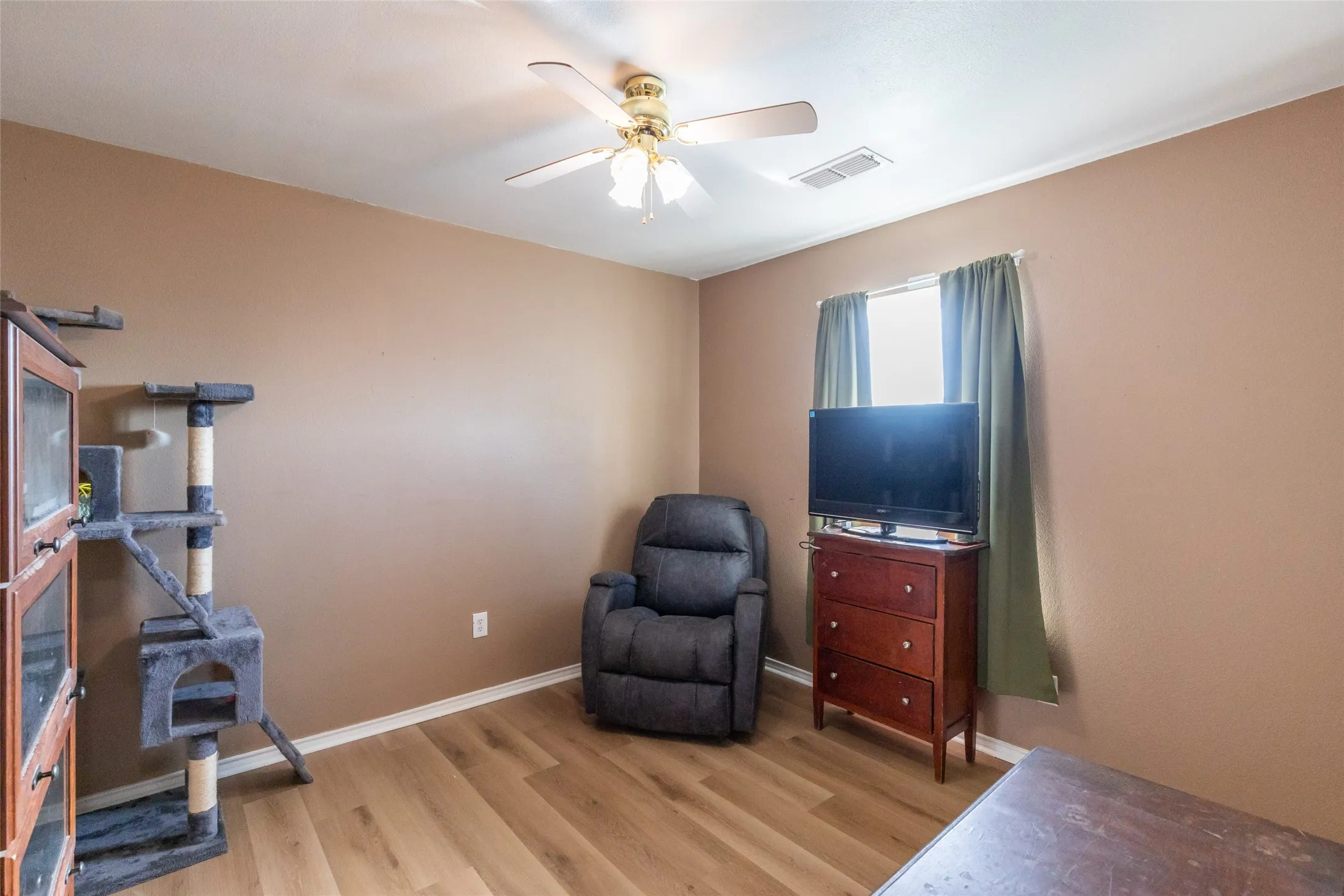 Single Family Residence For Sale in Taylor County , 6602 Inverness Street, Abilene, Texas 79606, 3 Bedroom, 2 Bathroom, 2 Garage spaces, 1,772 Sqft, built in 2005, mls#21355757, Real Estate Agent in Abilene, Homes For Sale in Taylor county, Homes For Sale in Abilene, Realtor in Abilene Texas, Real Estate Brokerage Independent Realty Texas, Luminita Cordes Realtor