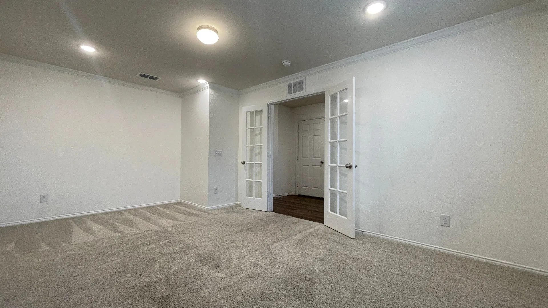 Single Family Residence For Rent in Kaufman County , 1315 Binfield Drive, Forney, Texas 75126, 3 Bedroom, 2 Bathroom, 2 Garage spaces, 1,746 Sqft, built in 2021, mls#21356454, Real Estate Agent in Forney, Homes For Rent in Kaufman county, Homes For Rent in Forney, Realtor in Forney Texas, Real Estate Brokerage Independent Realty Texas, Luminita Cordes Realtor
