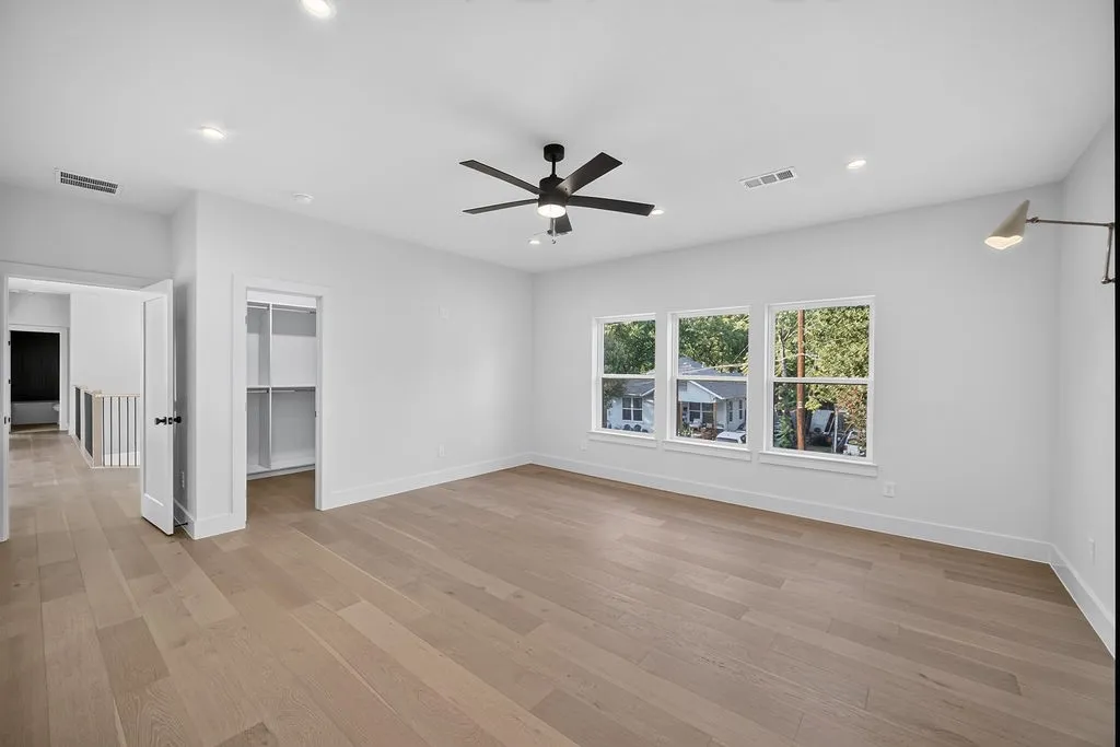 Duplex For Rent in Dallas County , 413 Graham Avenue, Dallas, Texas 75223, 3 Bedroom, 3 Bathroom, 2 Garage spaces, 2,234 Sqft, built in 2026, mls#21356472, Real Estate Agent in Dallas, Homes For Rent in Dallas county, Homes For Rent in Dallas, Realtor in Dallas Texas, Real Estate Brokerage Independent Realty Texas, Luminita Cordes Realtor
