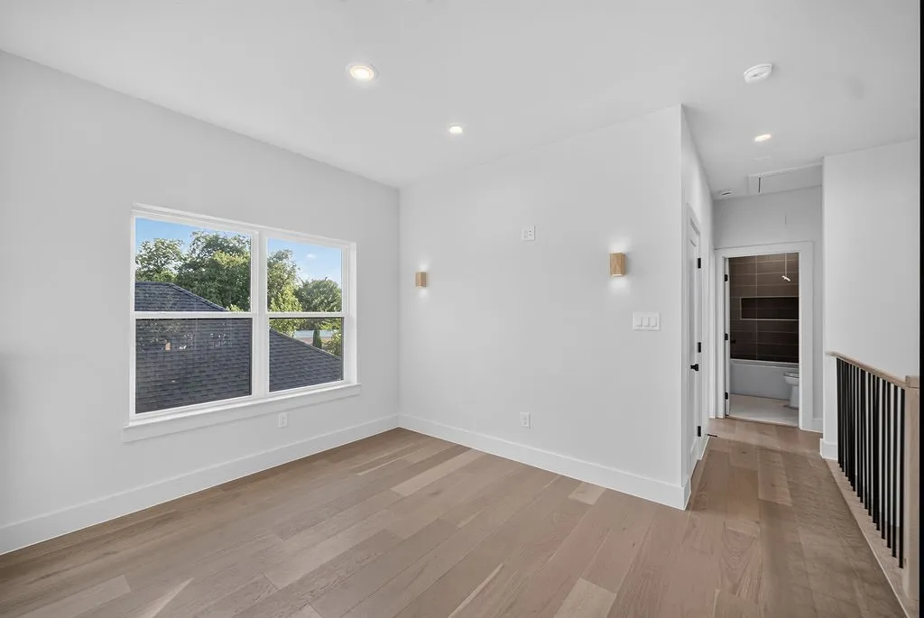 Duplex For Rent in Dallas County , 413 Graham Avenue, Dallas, Texas 75223, 3 Bedroom, 3 Bathroom, 2 Garage spaces, 2,234 Sqft, built in 2026, mls#21356472, Real Estate Agent in Dallas, Homes For Rent in Dallas county, Homes For Rent in Dallas, Realtor in Dallas Texas, Real Estate Brokerage Independent Realty Texas, Luminita Cordes Realtor