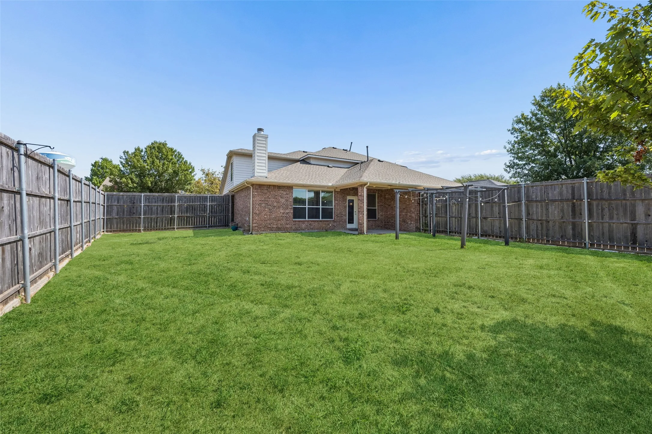 Single Family Residence For Sale in Rockwall County , 3605 Hawthorne Trail, Rockwall, Texas 75032, 4 Bedroom, 3 Bathroom, 2 Garage spaces, 2,738 Sqft, built in 2007, mls#21353575, Real Estate Agent in Rockwall, Homes For Sale in Rockwall county, Homes For Sale in Rockwall, Realtor in Rockwall Texas, Real Estate Brokerage Independent Realty Texas, Luminita Cordes Realtor