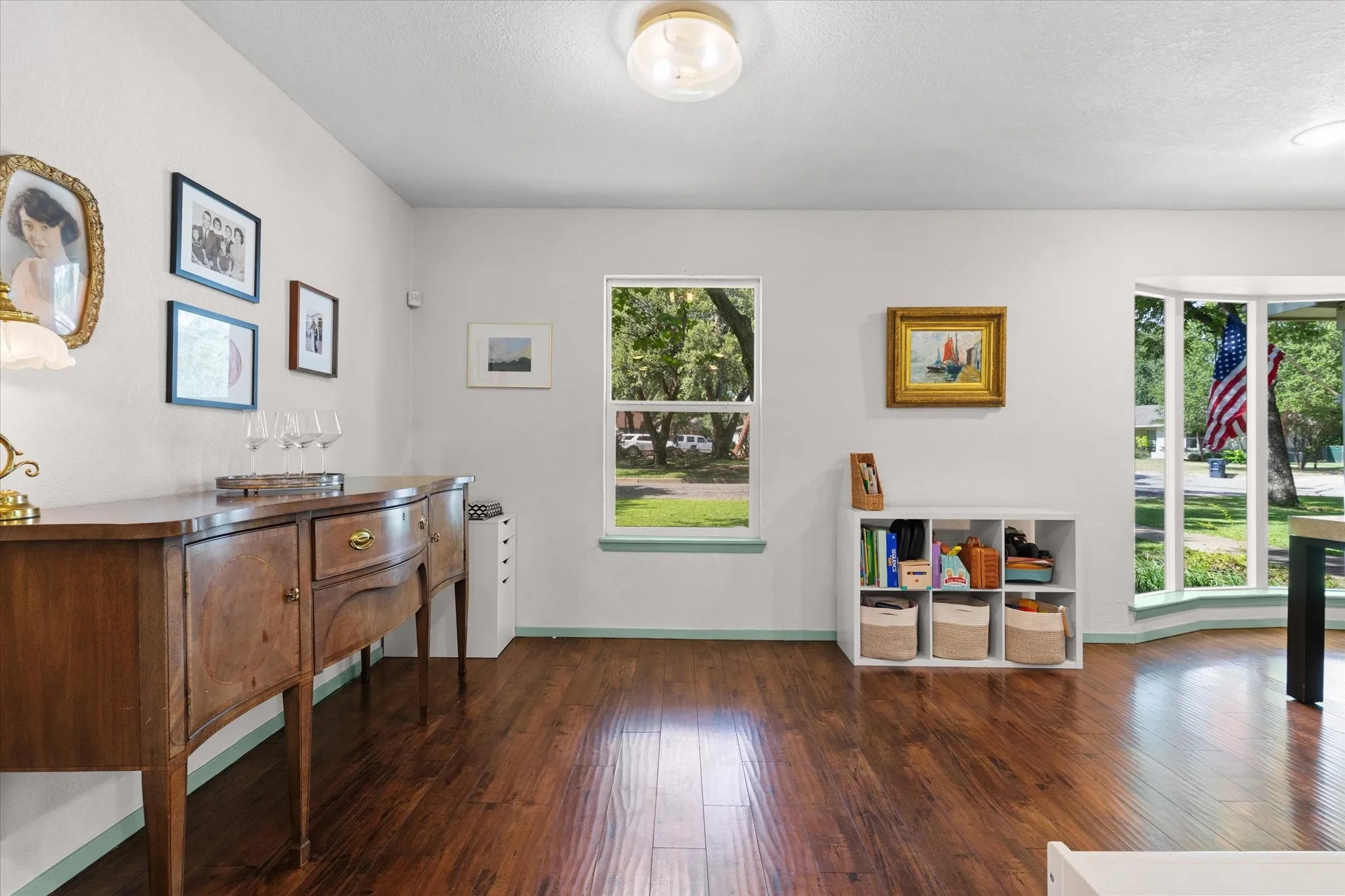 Single Family Residence For Sale in Tarrant County , 6951 Pinon Street, Fort Worth, Texas 76116, 3 Bedroom, 3 Bathroom, 2 Garage spaces, 1,739 Sqft, built in 1961, mls#21355025, Real Estate Agent in Fort Worth, Homes For Sale in Tarrant county, Homes For Sale in Fort Worth, Realtor in Fort Worth Texas, Real Estate Brokerage Independent Realty Texas, Luminita Cordes Realtor