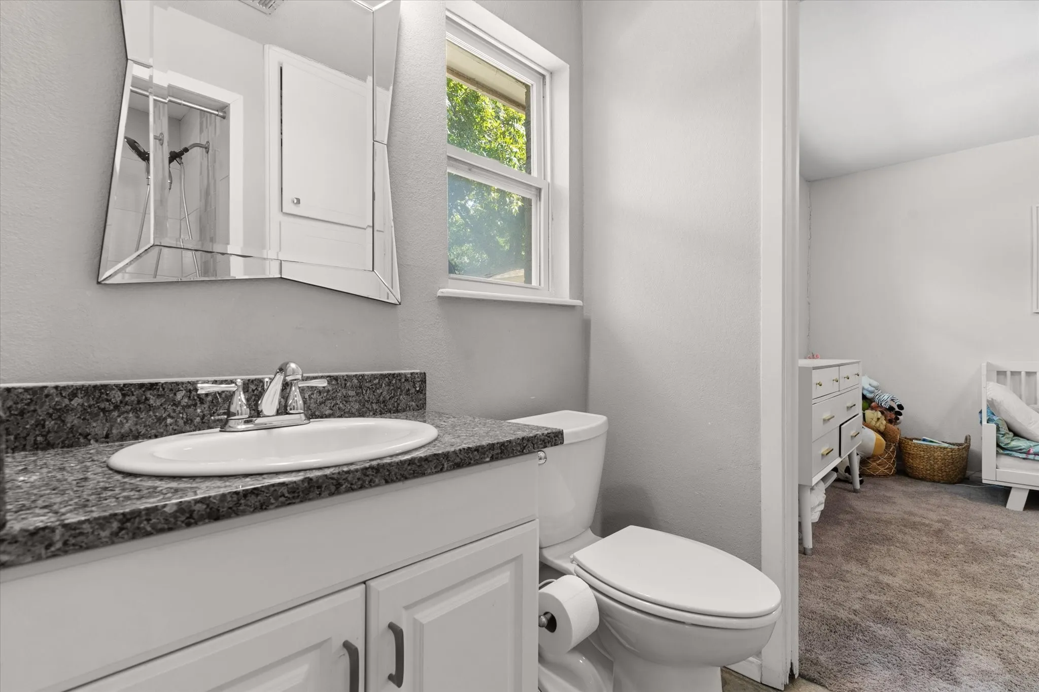 Single Family Residence For Sale in Tarrant County , 6951 Pinon Street, Fort Worth, Texas 76116, 3 Bedroom, 3 Bathroom, 2 Garage spaces, 1,739 Sqft, built in 1961, mls#21355025, Real Estate Agent in Fort Worth, Homes For Sale in Tarrant county, Homes For Sale in Fort Worth, Realtor in Fort Worth Texas, Real Estate Brokerage Independent Realty Texas, Luminita Cordes Realtor