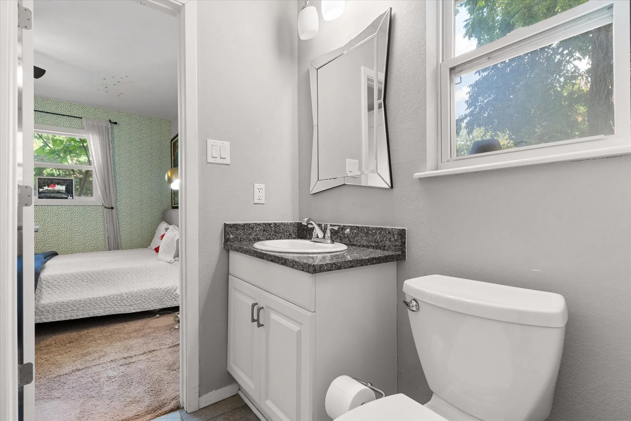 Single Family Residence For Sale in Tarrant County , 6951 Pinon Street, Fort Worth, Texas 76116, 3 Bedroom, 3 Bathroom, 2 Garage spaces, 1,739 Sqft, built in 1961, mls#21355025, Real Estate Agent in Fort Worth, Homes For Sale in Tarrant county, Homes For Sale in Fort Worth, Realtor in Fort Worth Texas, Real Estate Brokerage Independent Realty Texas, Luminita Cordes Realtor