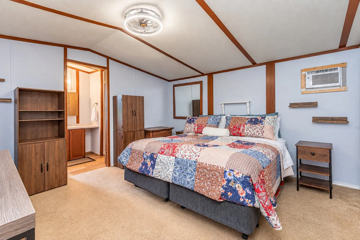 Mobile Home For Sale in Hood County , 4217 Cottonwood Drive, Granbury, Texas 76048, 2 Bedroom, 2 Bathroom, Garage spaces, 1,056 Sqft, built in 1986, mls#21349179, Real Estate Agent in Granbury, Homes For Sale in Hood county, Homes For Sale in Granbury, Realtor in Granbury Texas, Real Estate Brokerage Independent Realty Texas, Luminita Cordes Realtor