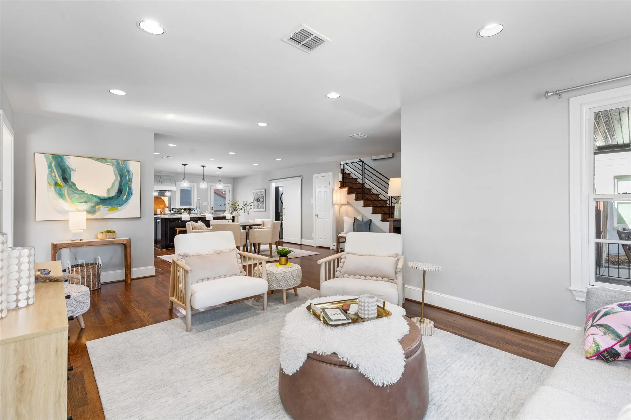 Single Family Residence For Sale in Tarrant County , 2548 Walsh Court, Fort Worth, Texas 76109, 4 Bedroom, 3 Bathroom, 2 Garage spaces, 2,676 Sqft, built in 1948, mls#21356488, Real Estate Agent in Fort Worth, Homes For Sale in Tarrant county, Homes For Sale in Fort Worth, Realtor in Fort Worth Texas, Real Estate Brokerage Independent Realty Texas, Luminita Cordes Realtor
