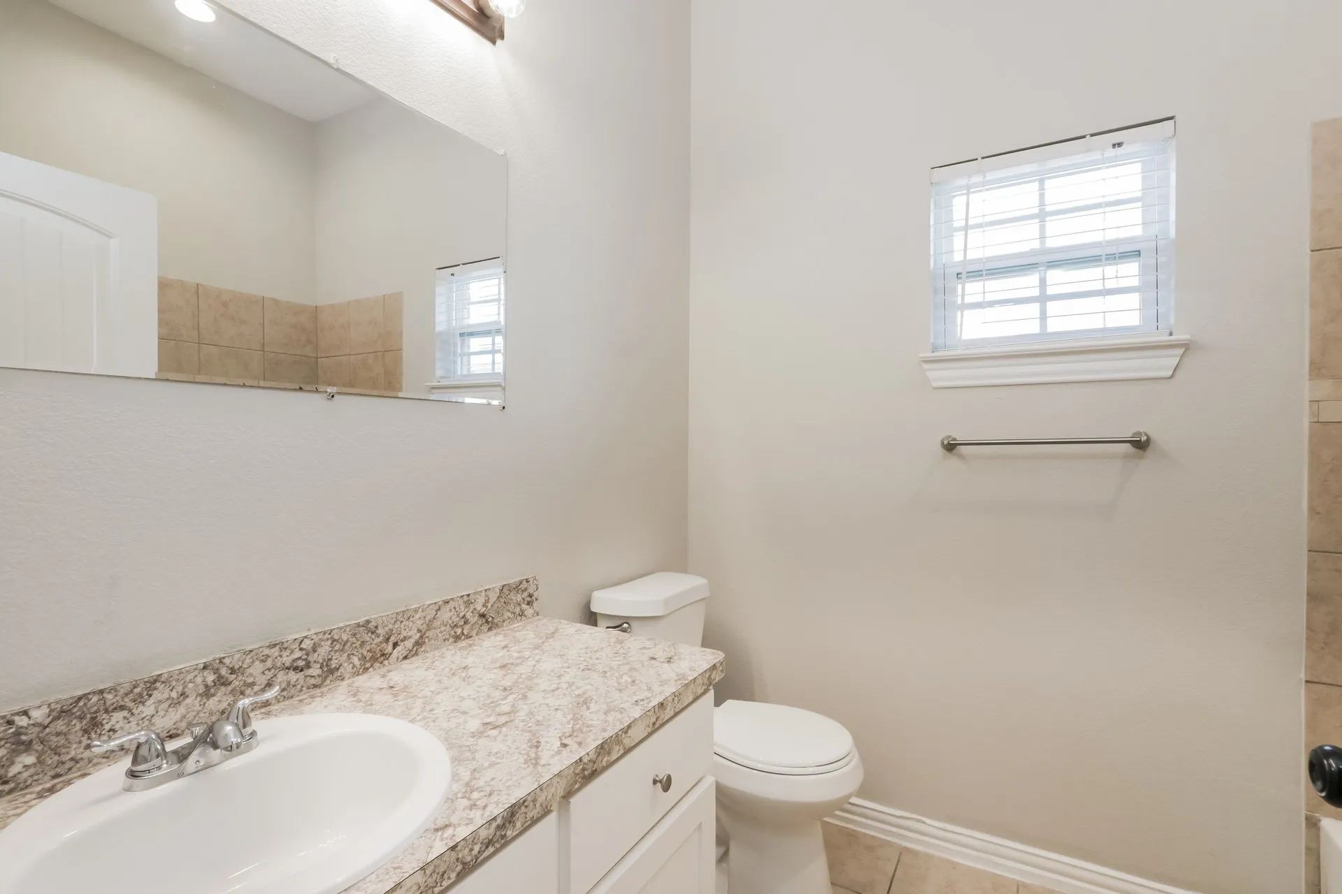 Single Family Residence For Rent in Dallas County , 1633 Mockingbird Lane, De Soto, Texas 75115, 3 Bedroom, 2 Bathroom, 2 Garage spaces, 1,883 Sqft, built in 2017, mls#21356508, Real Estate Agent in De Soto, Homes For Rent in Dallas county, Homes For Rent in De Soto, Realtor in De Soto Texas, Real Estate Brokerage Independent Realty Texas, Luminita Cordes Realtor